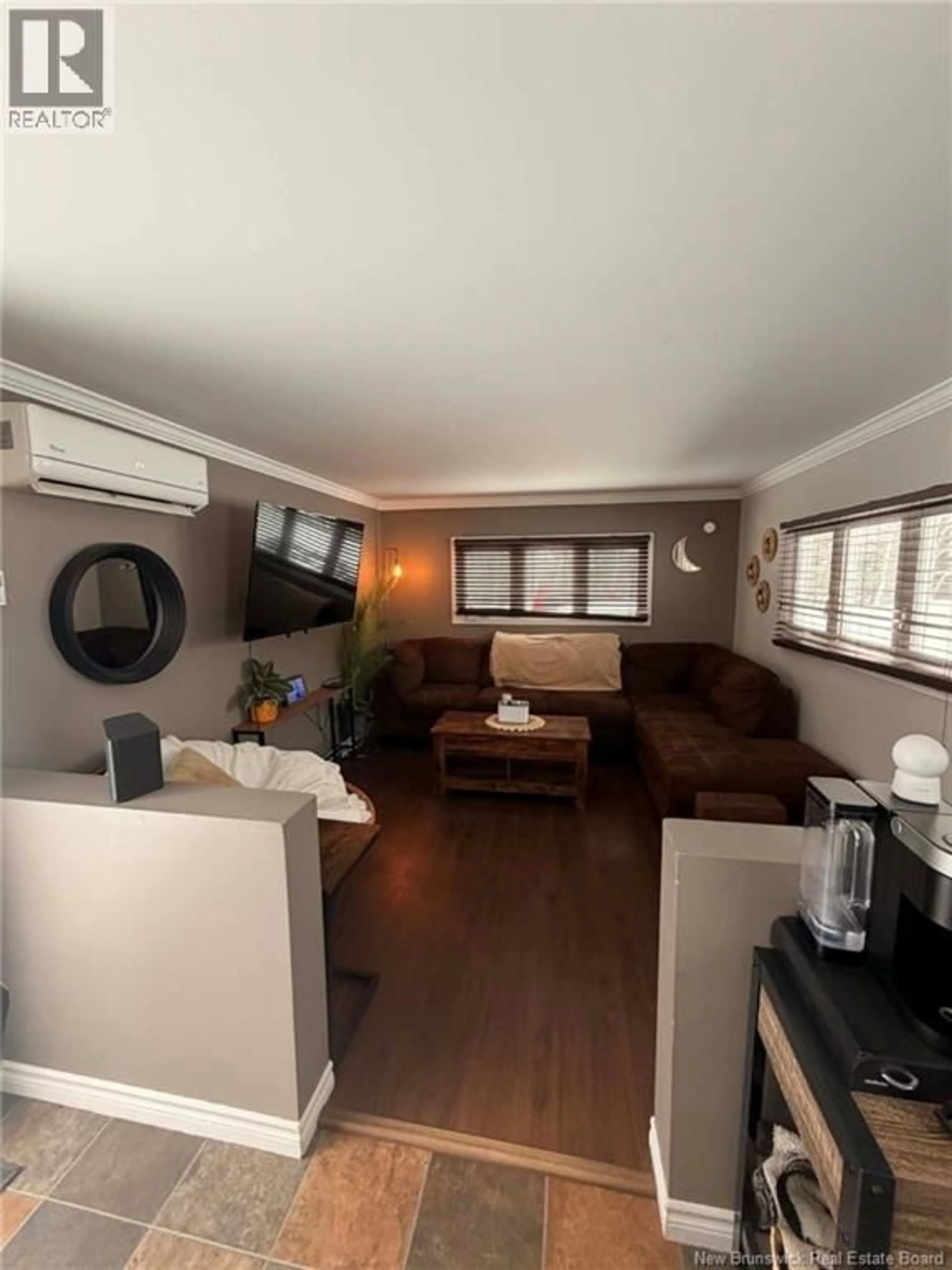 Living room with furniture, wood/laminate floor for 8 CH ALPHONSE, Petit-Rocher New Brunswick E8J1X6