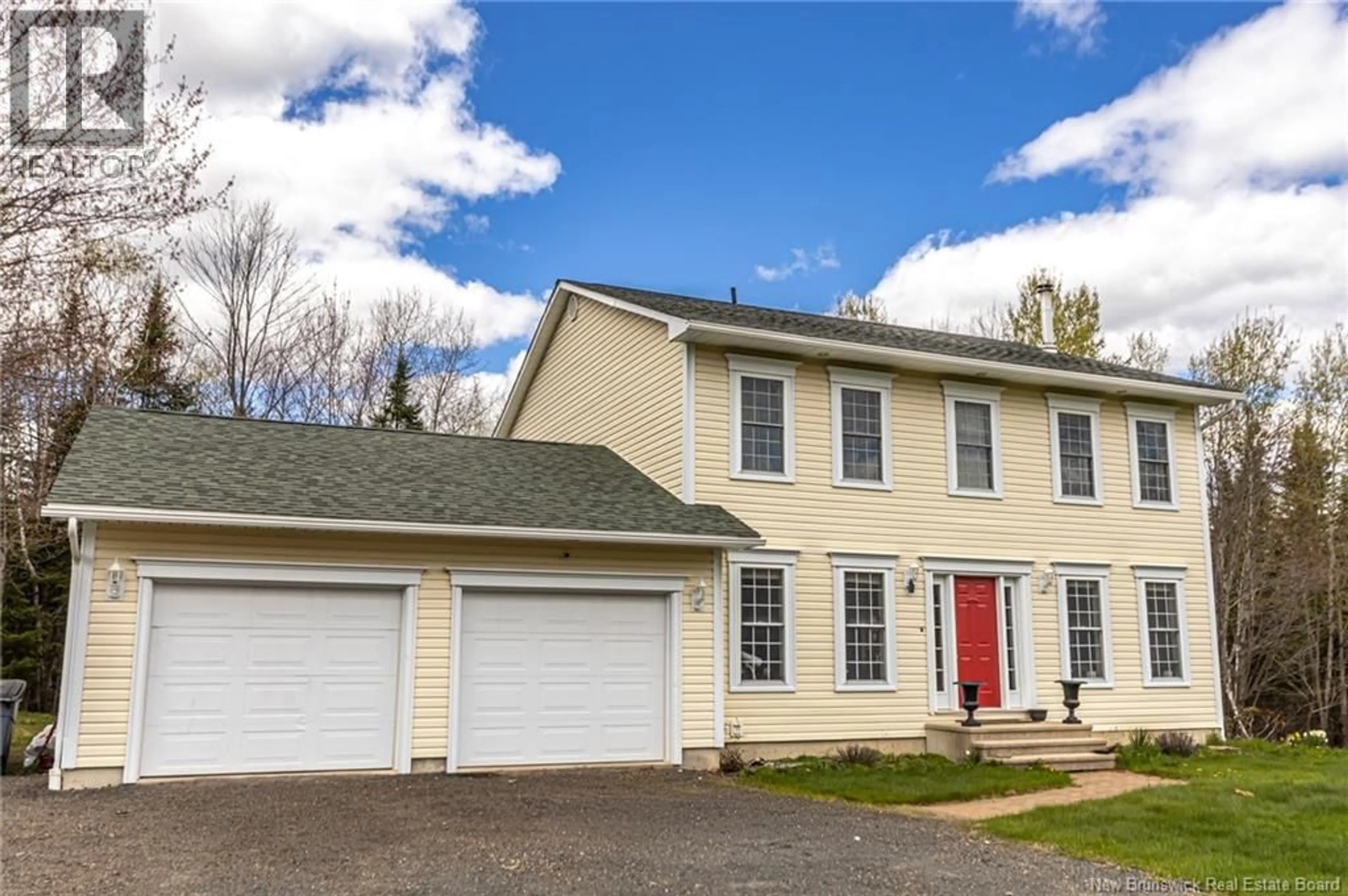 Home with vinyl exterior material, street for 140 GARDEN GROVE STREET, Lincoln New Brunswick E3B7G8