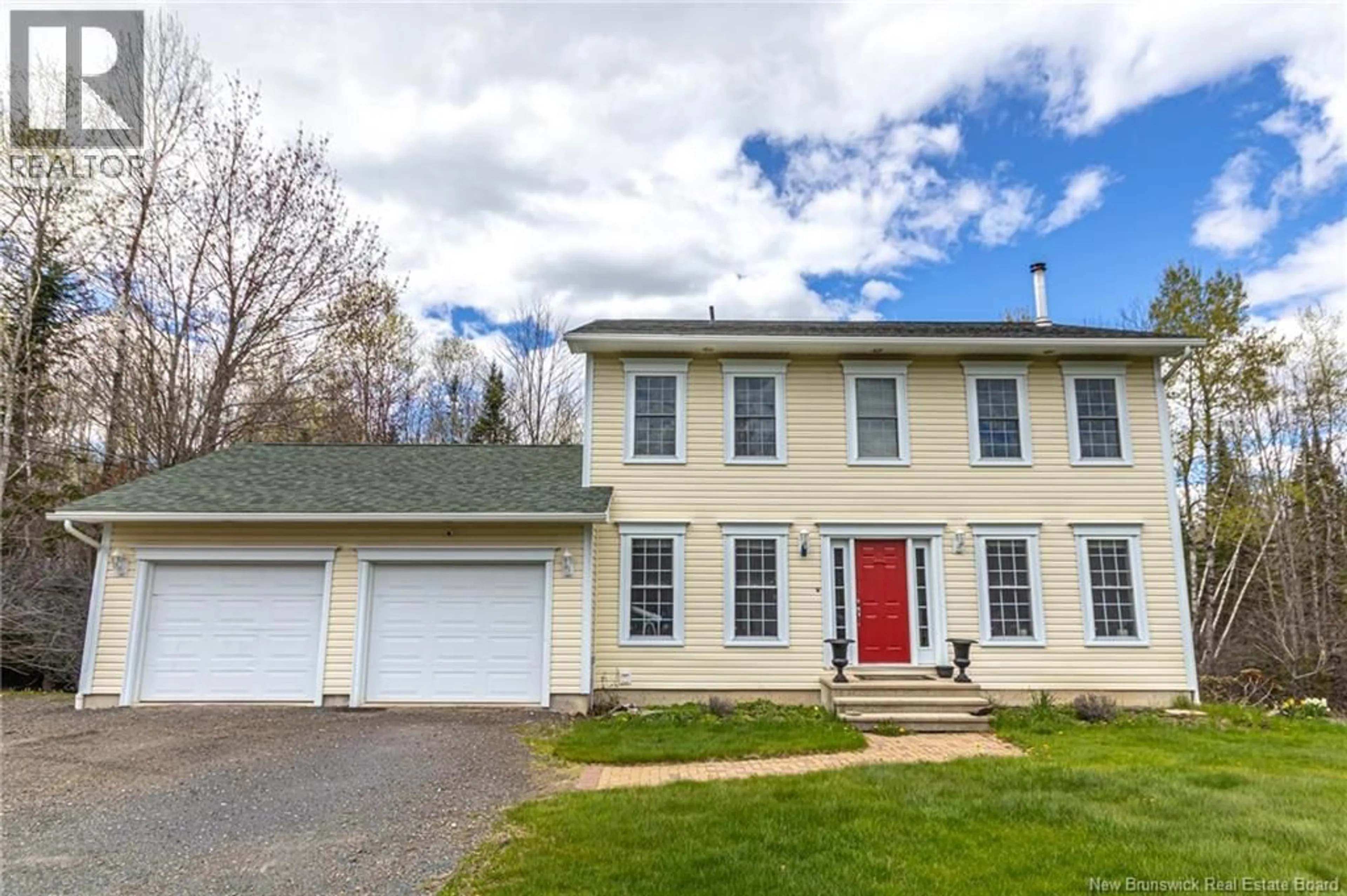Home with vinyl exterior material, street for 140 GARDEN GROVE STREET, Lincoln New Brunswick E3B7G8