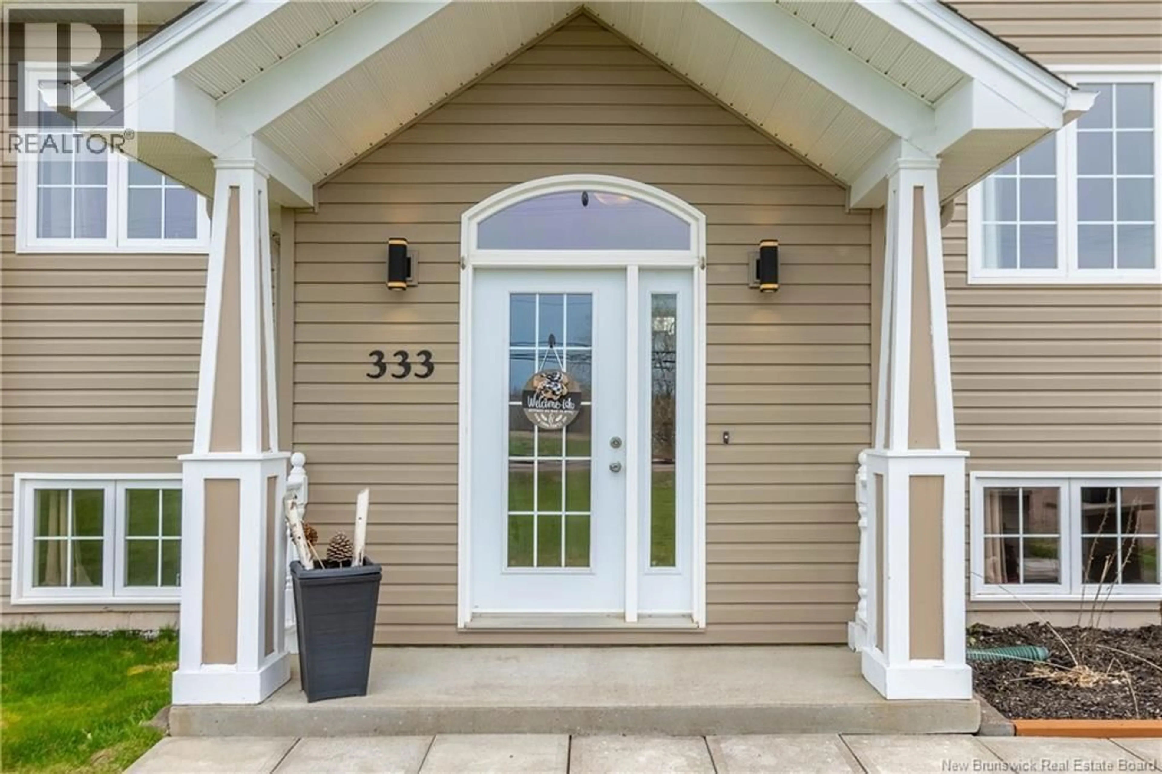 Indoor entryway for 333 TROIS RUISSEAUX, Trois Ruisseaux New Brunswick E4N3A4