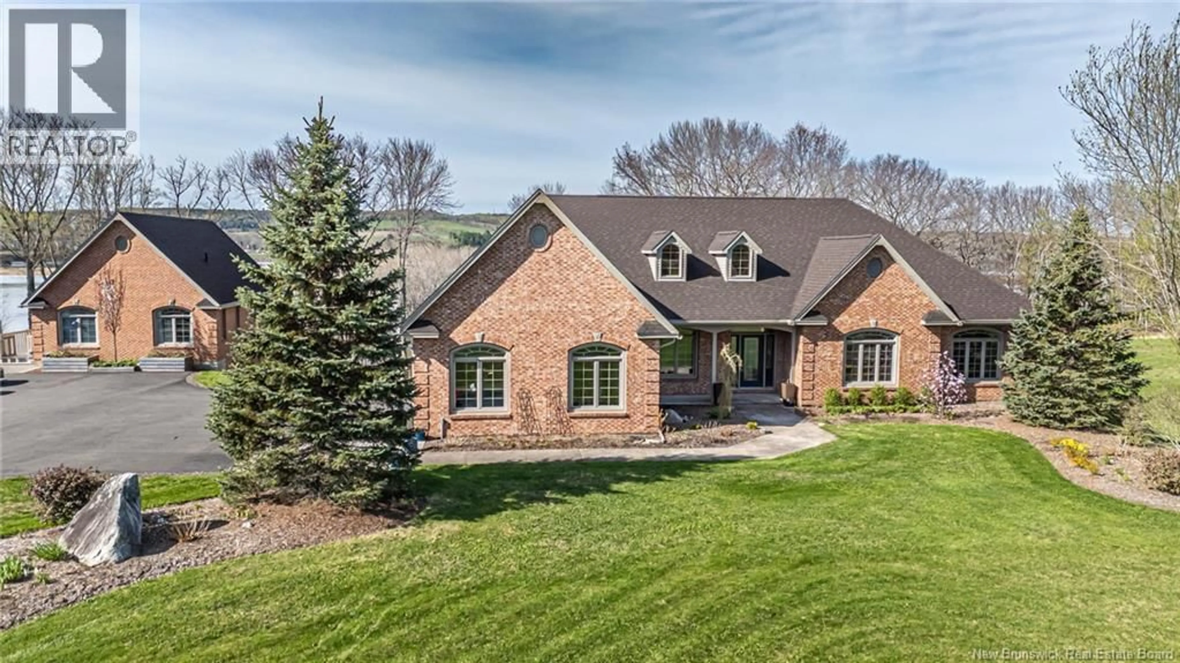 Home with brick exterior material, unknown for 1025 105 ROUTE ROUTE, Douglas New Brunswick E3A7L1