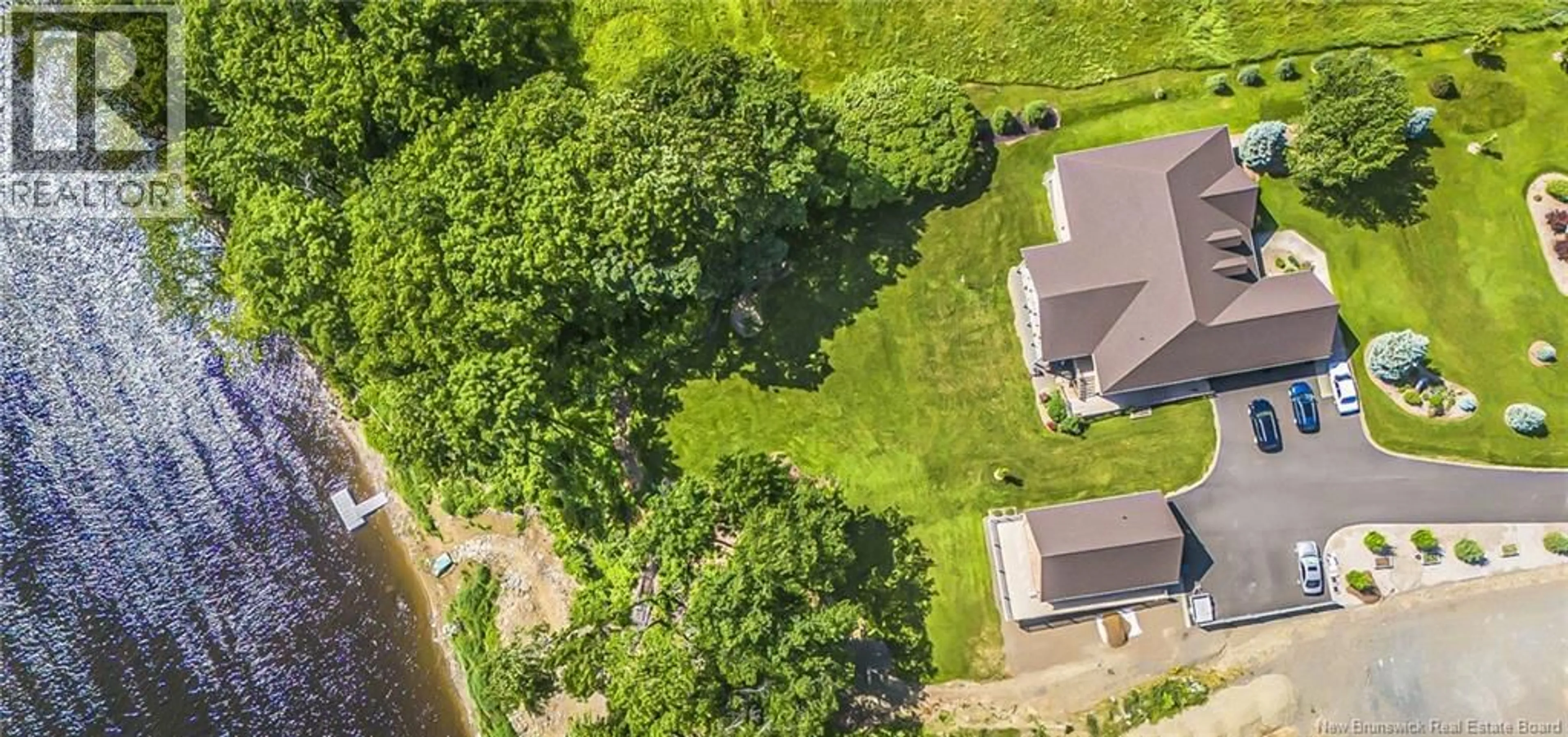 A pic from outside/outdoor area/front of a property/back of a property/a pic from drone, water/lake/river/ocean view for 1025 105 ROUTE ROUTE, Douglas New Brunswick E3A7L1