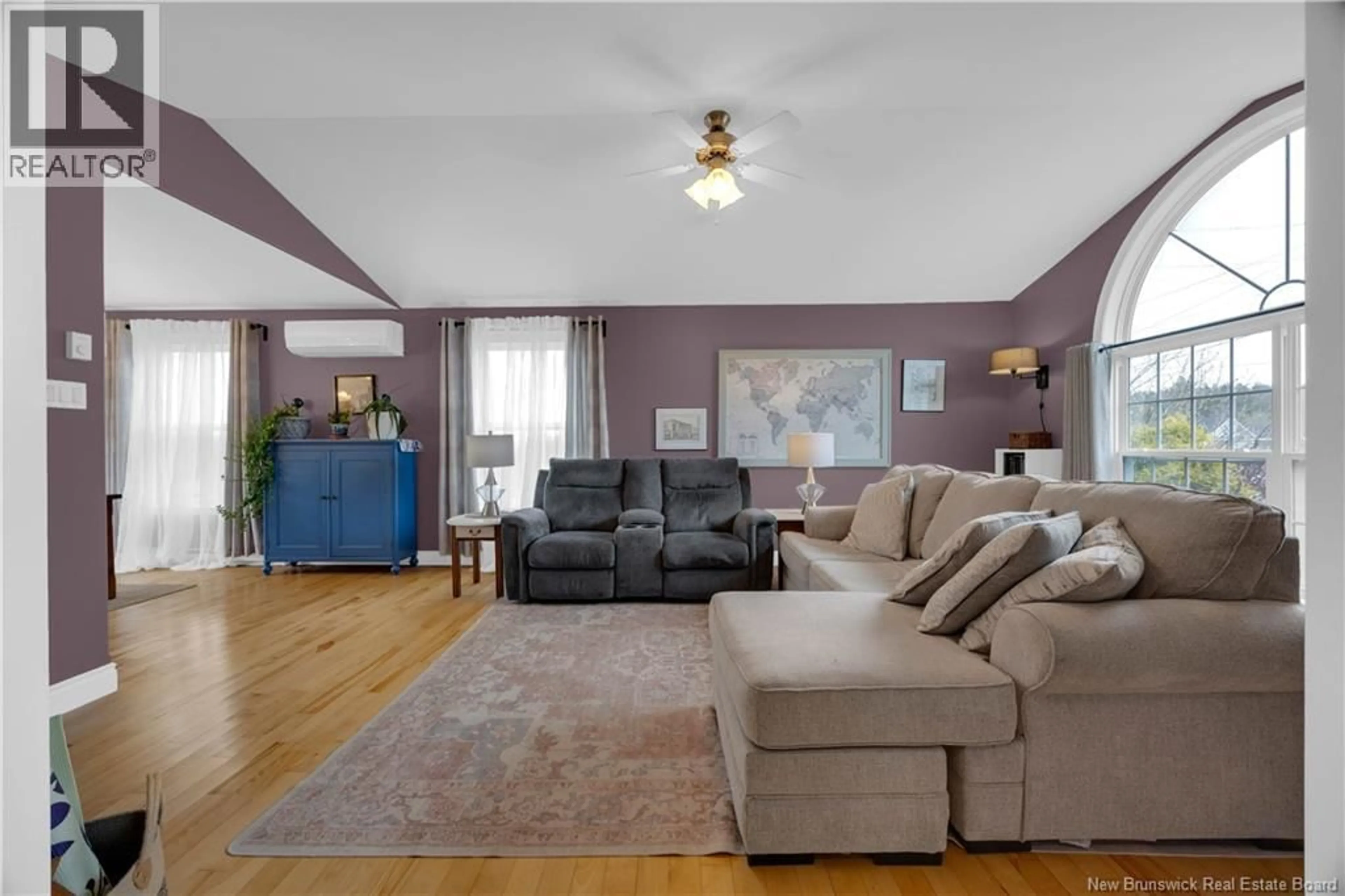 Living room with furniture, unknown for 11 TRILLIUM DRIVE, Quispamsis New Brunswick E2E0K9