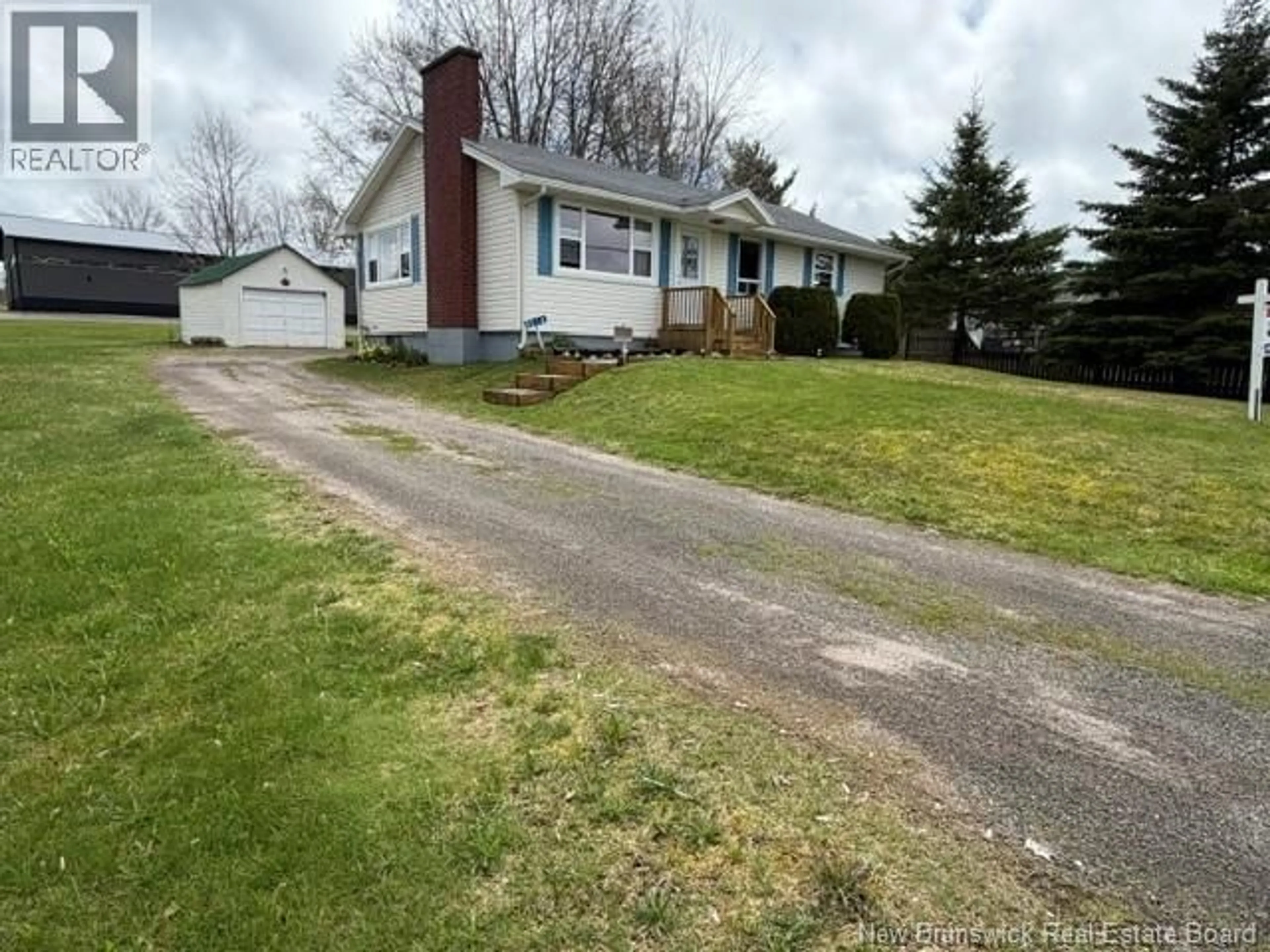 A pic from outside/outdoor area/front of a property/back of a property/a pic from drone, street for 4516 ROUTE 880, Havelock New Brunswick E4Z5K4