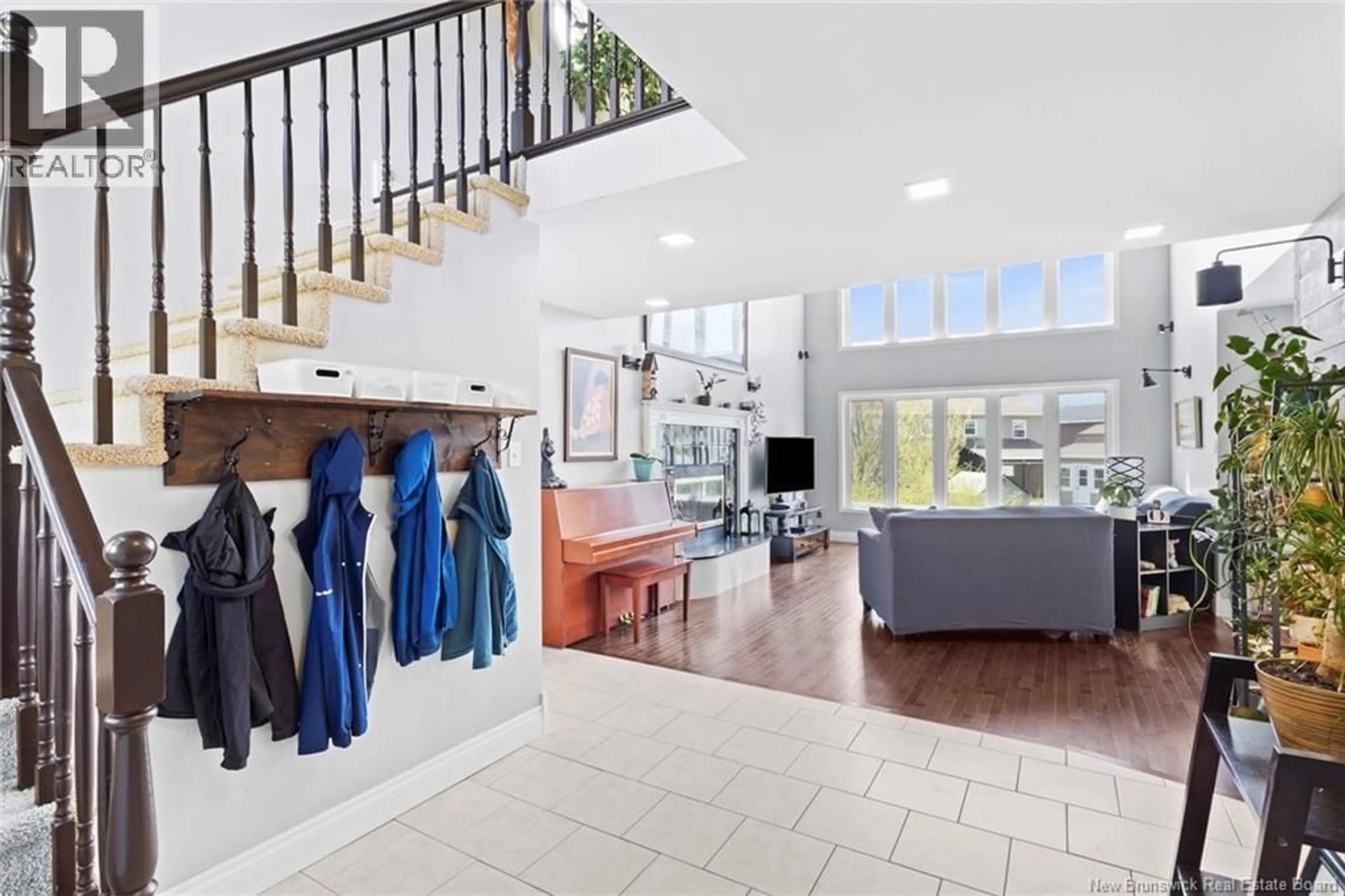Indoor entryway for 7 CORONATION COURT, Oromocto New Brunswick E2V2M9
