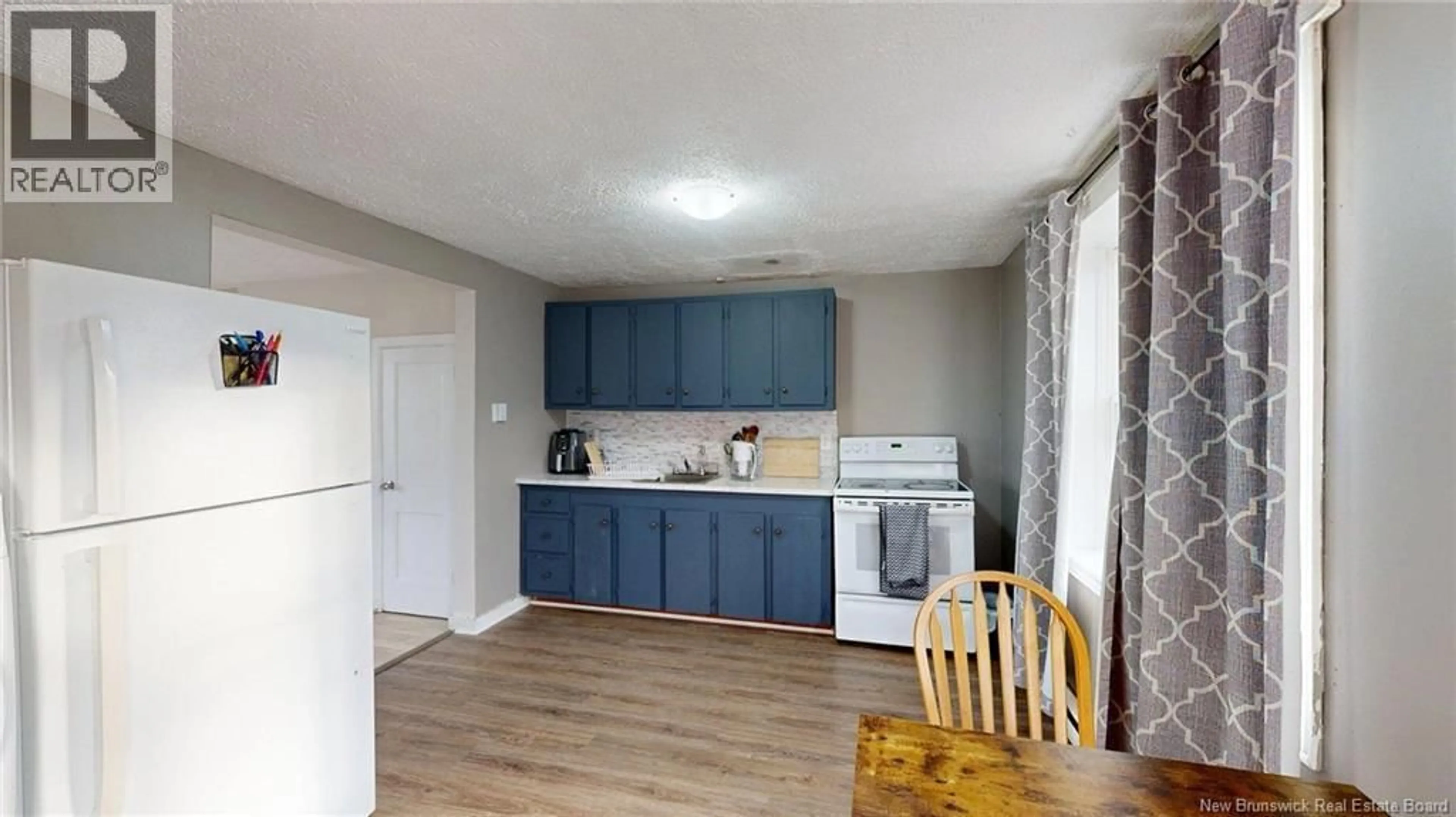 Standard kitchen, unknown for 235 GILBERT STREET, Saint John New Brunswick E2K4E4