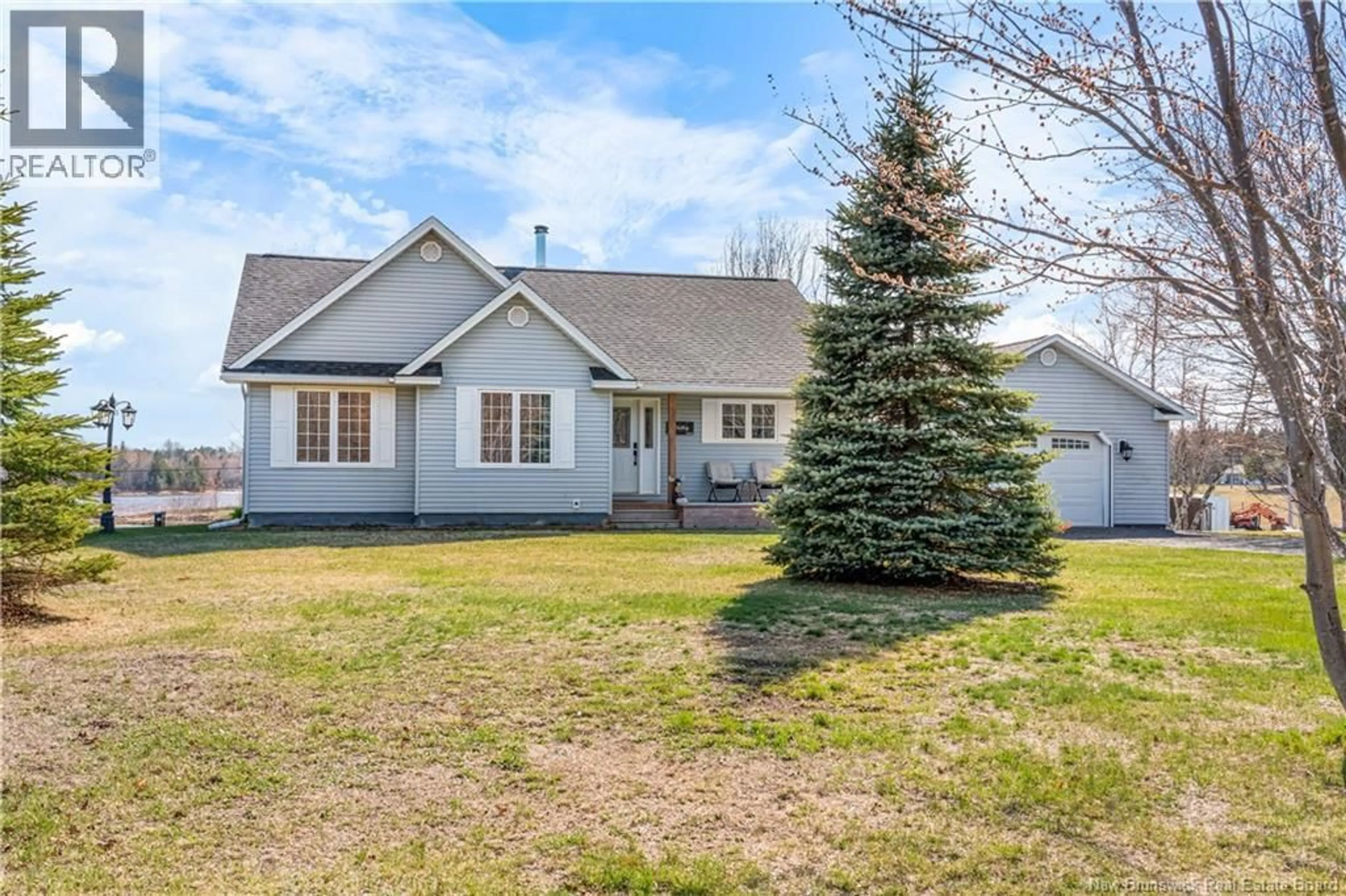 Home with vinyl exterior material, street for 70 MAXIME ROAD, Saint-Louis-De-Kent New Brunswick E4X1W1