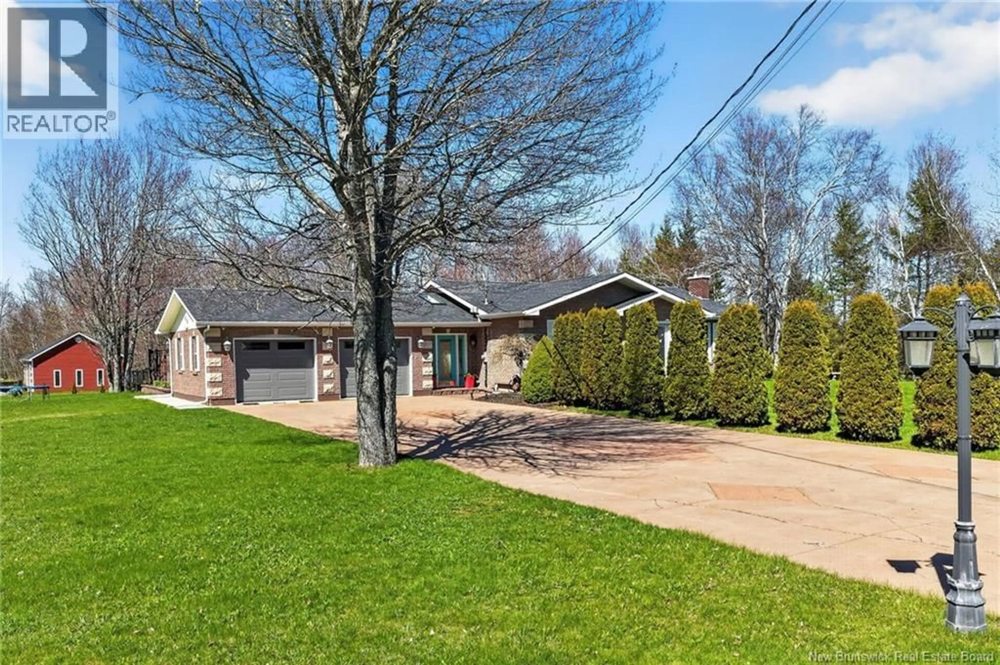 A pic from outside/outdoor area/front of a property/back of a property/a pic from drone, street for 194 TROIS-RUISSEAUX, Cap-Pelé New Brunswick E4N2C1