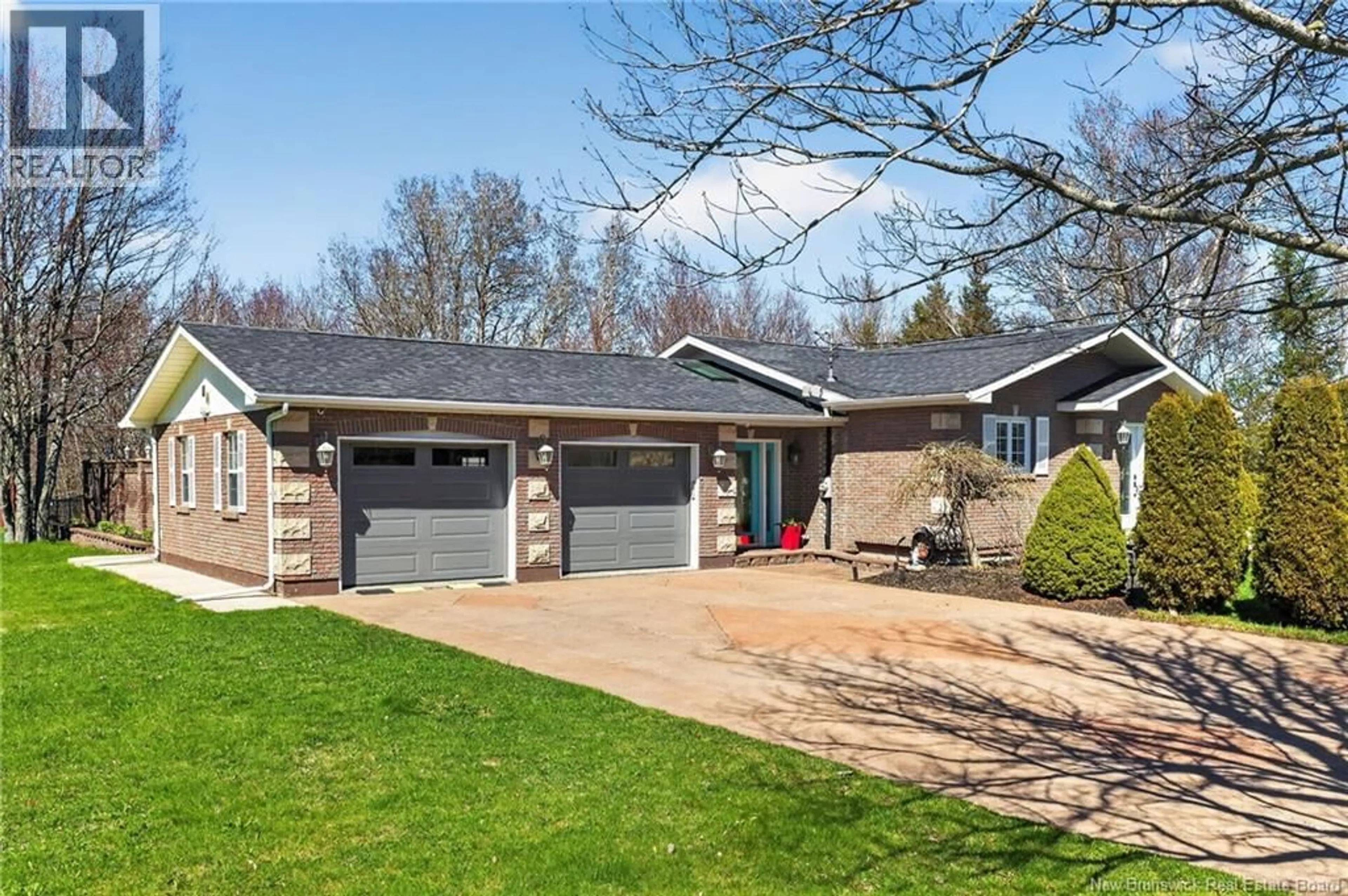 Home with brick exterior material, street for 194 TROIS-RUISSEAUX, Cap-Pelé New Brunswick E4N2C1