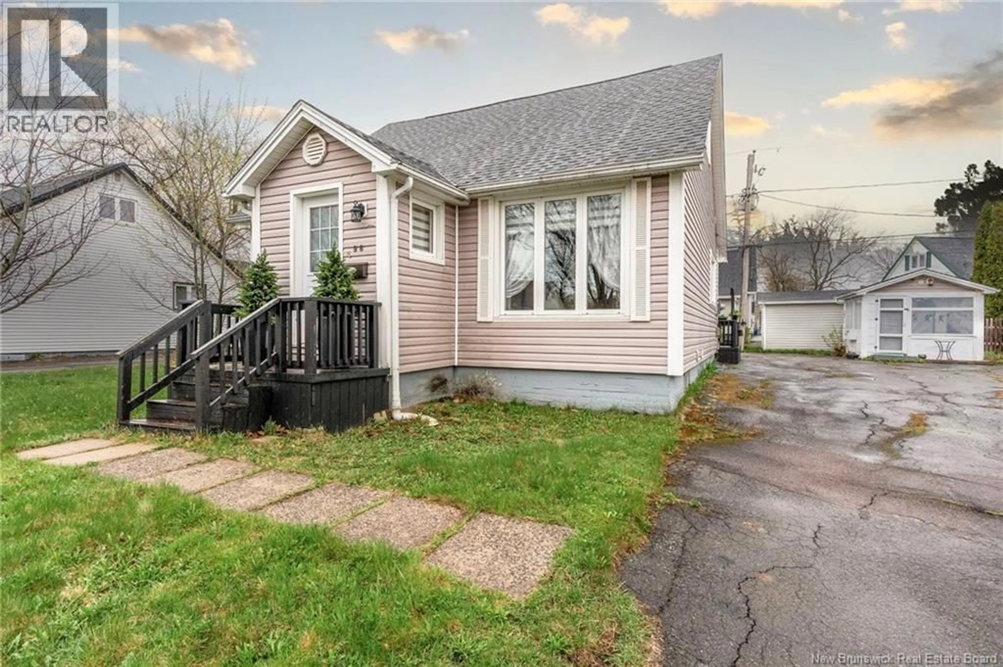 Home with vinyl exterior material, street for 96 LESLIE STREET, Moncton New Brunswick E1C6M5