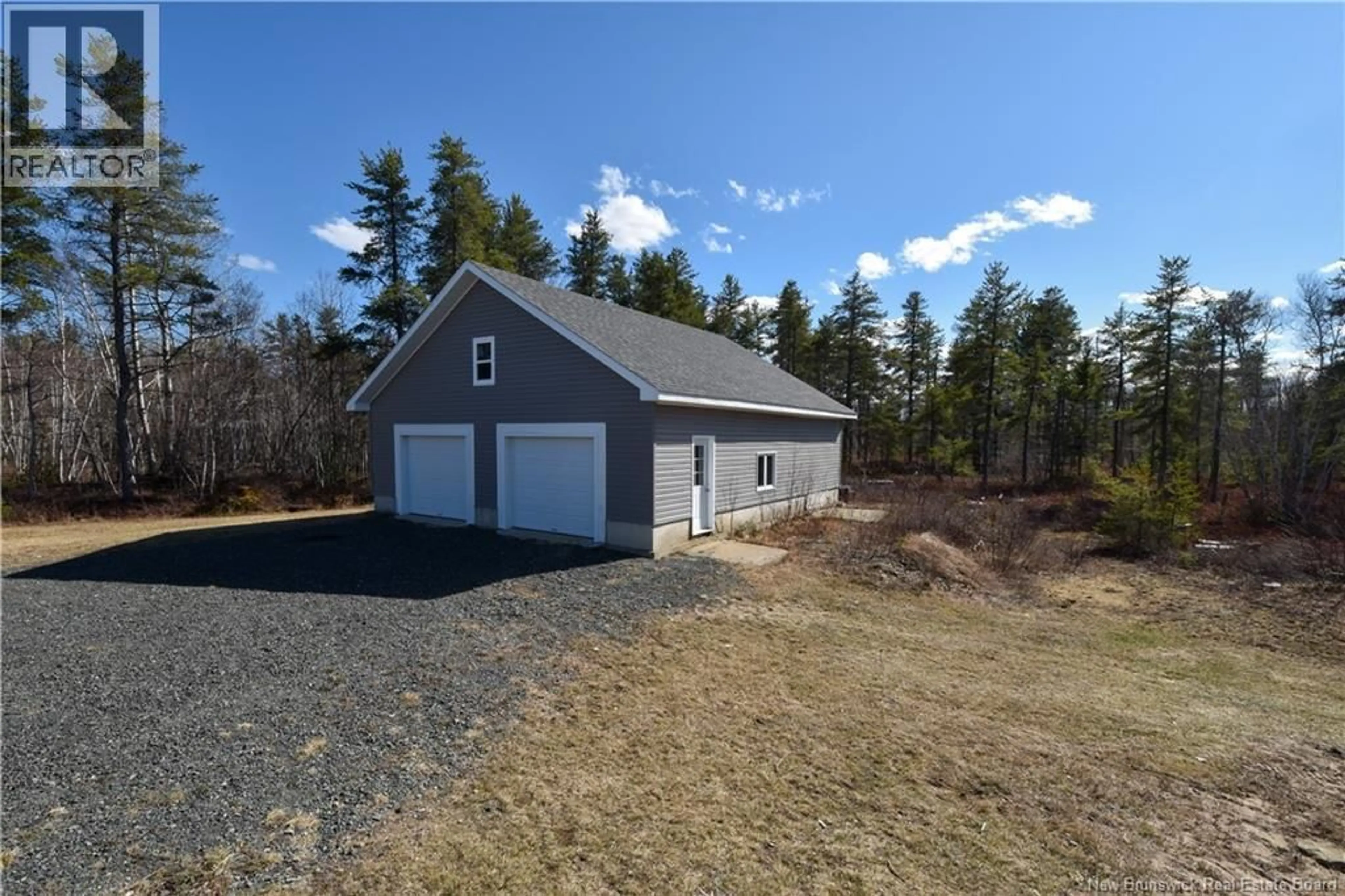 A pic from outside/outdoor area/front of a property/back of a property/a pic from drone, building for 24 NORMAN, Pointe-À-Tom New Brunswick E1X3W8
