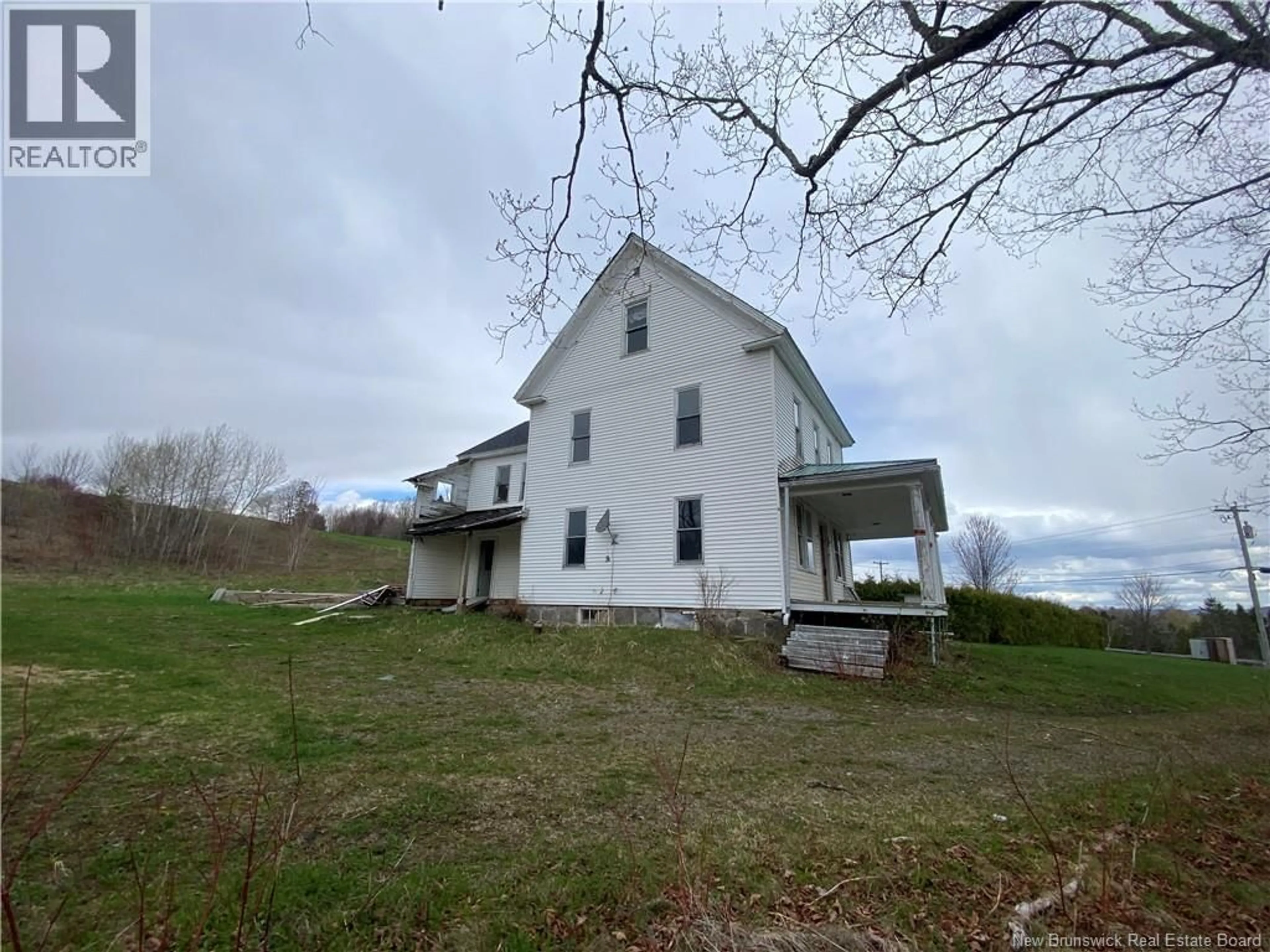 A pic from outside/outdoor area/front of a property/back of a property/a pic from drone, building for 60 BEACONSFIELD ROAD, Beaconsfield New Brunswick E7H1G1