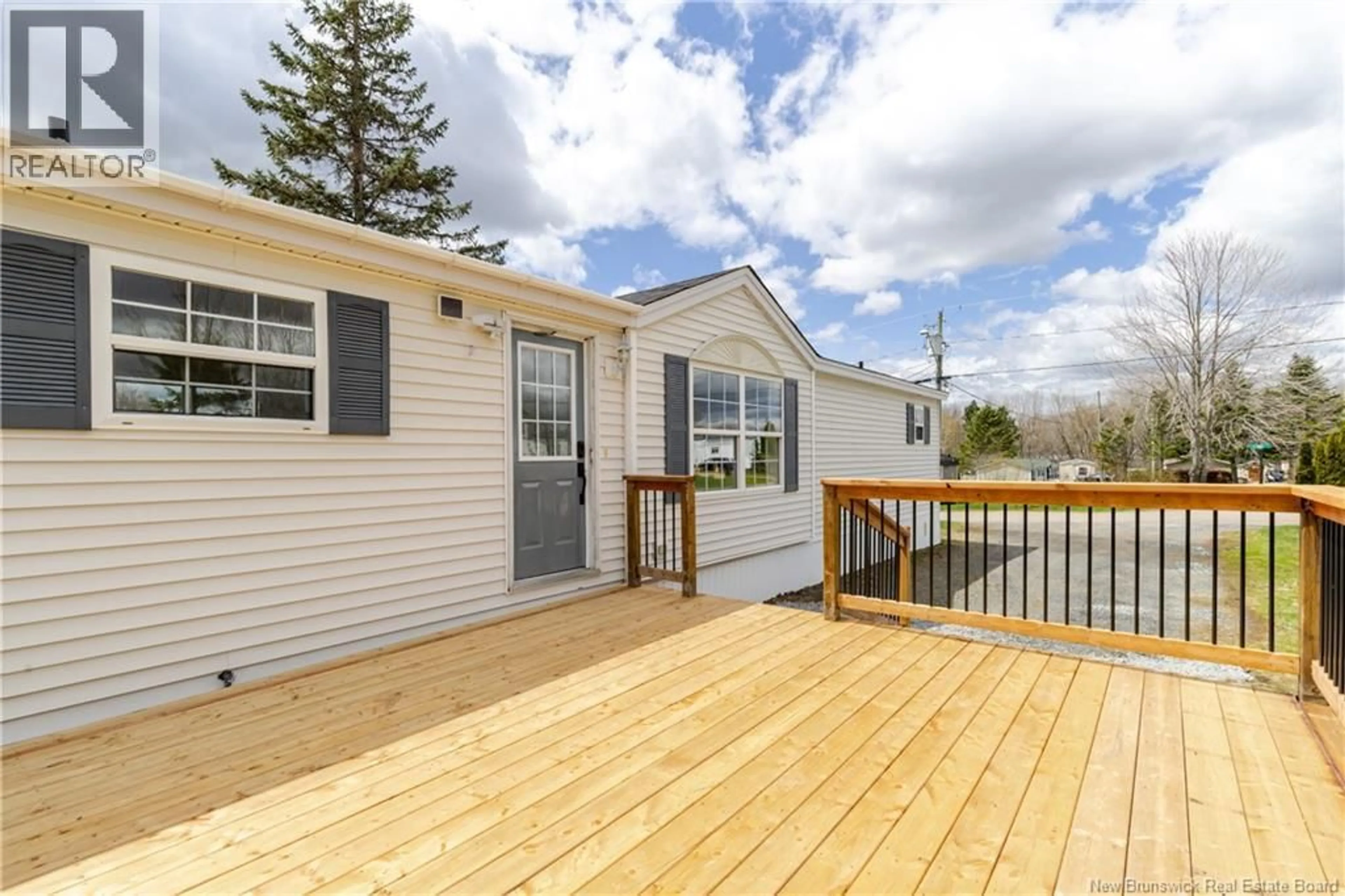 Patio, water/lake/river/ocean view for 2 VEINOT STREET, Lincoln New Brunswick E3B6T3