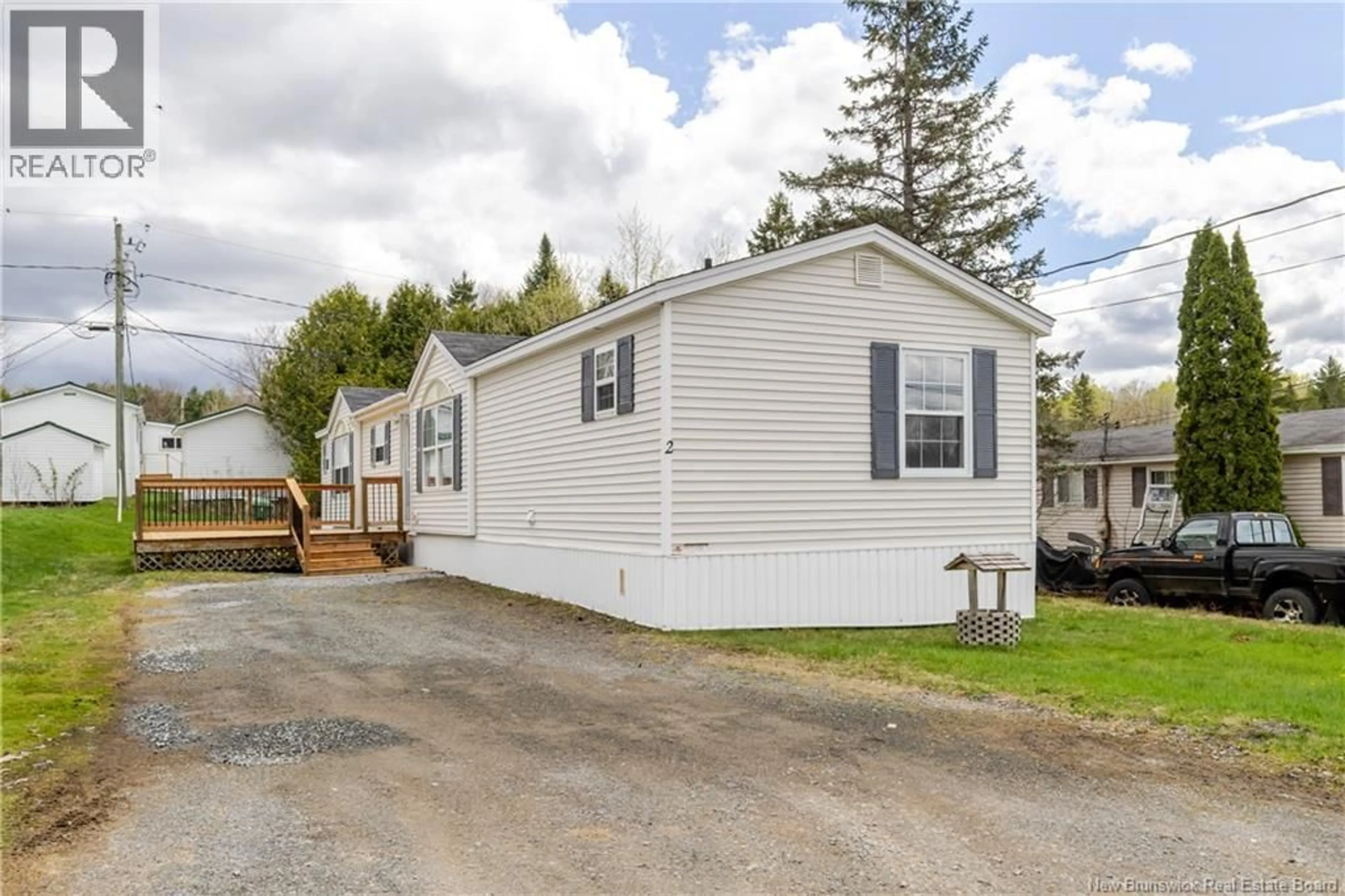 Home with vinyl exterior material, street for 2 VEINOT STREET, Lincoln New Brunswick E3B6T3
