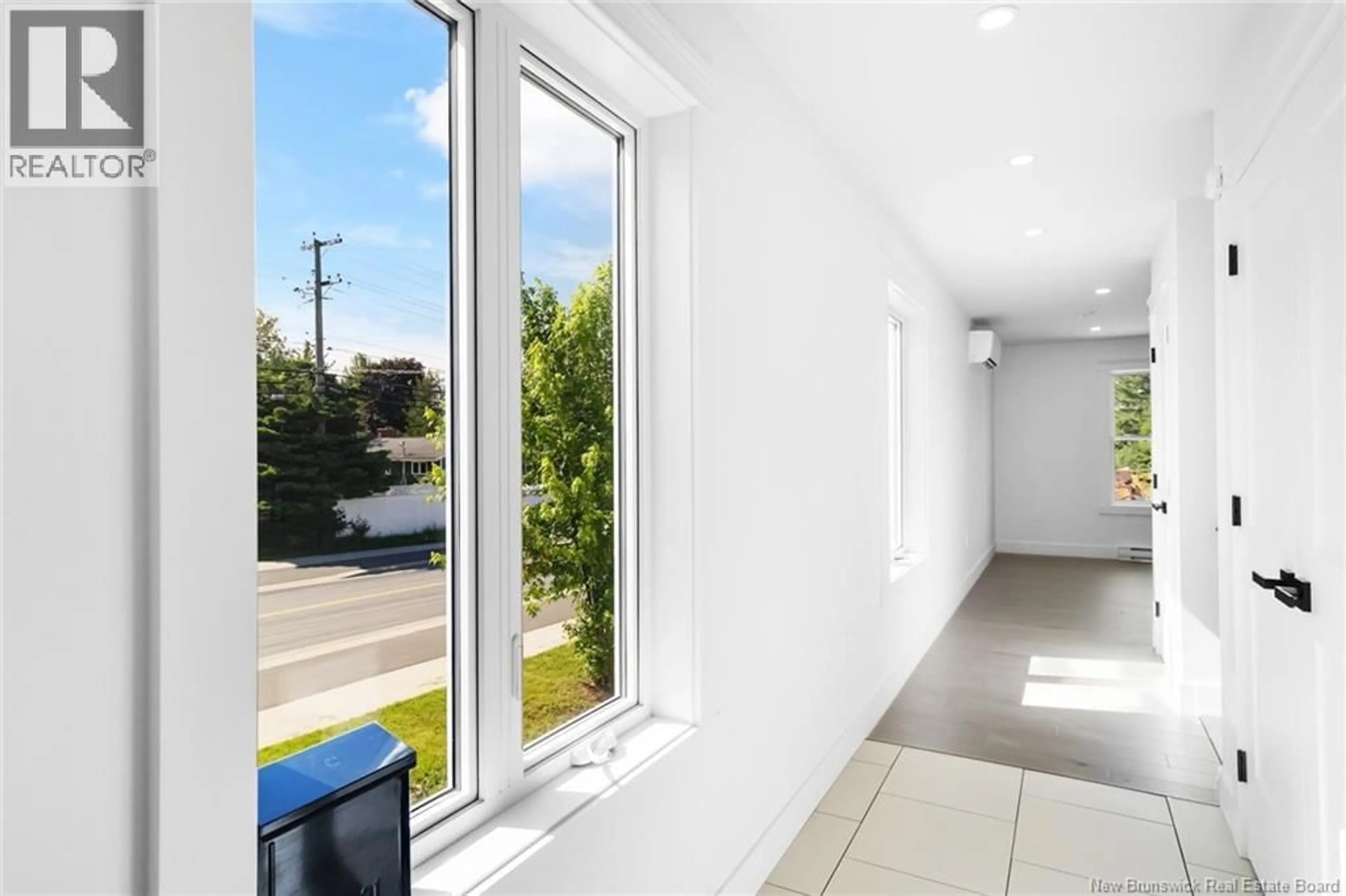 Indoor foyer for 6 BRIAR BROOK PLACE, Fredericton New Brunswick E3A3N1