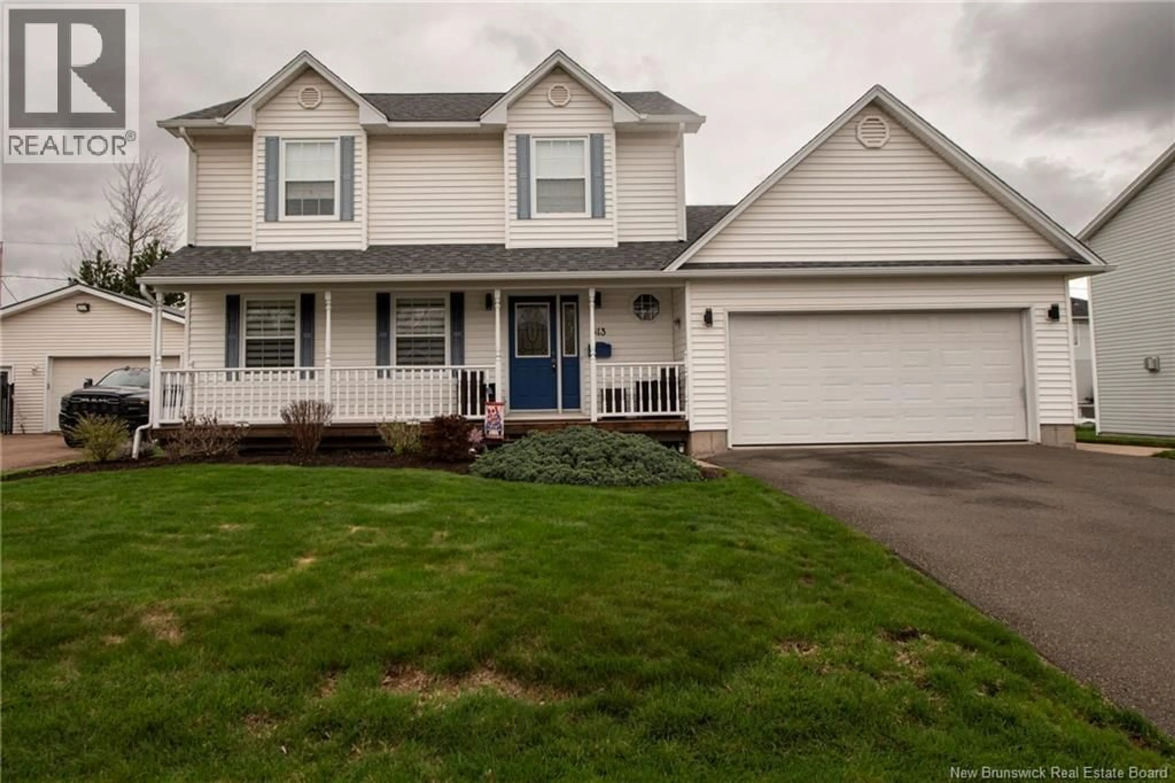 Home with vinyl exterior material, street for 313 WORTHINGTON AVENUE, Moncton New Brunswick E1C0B7