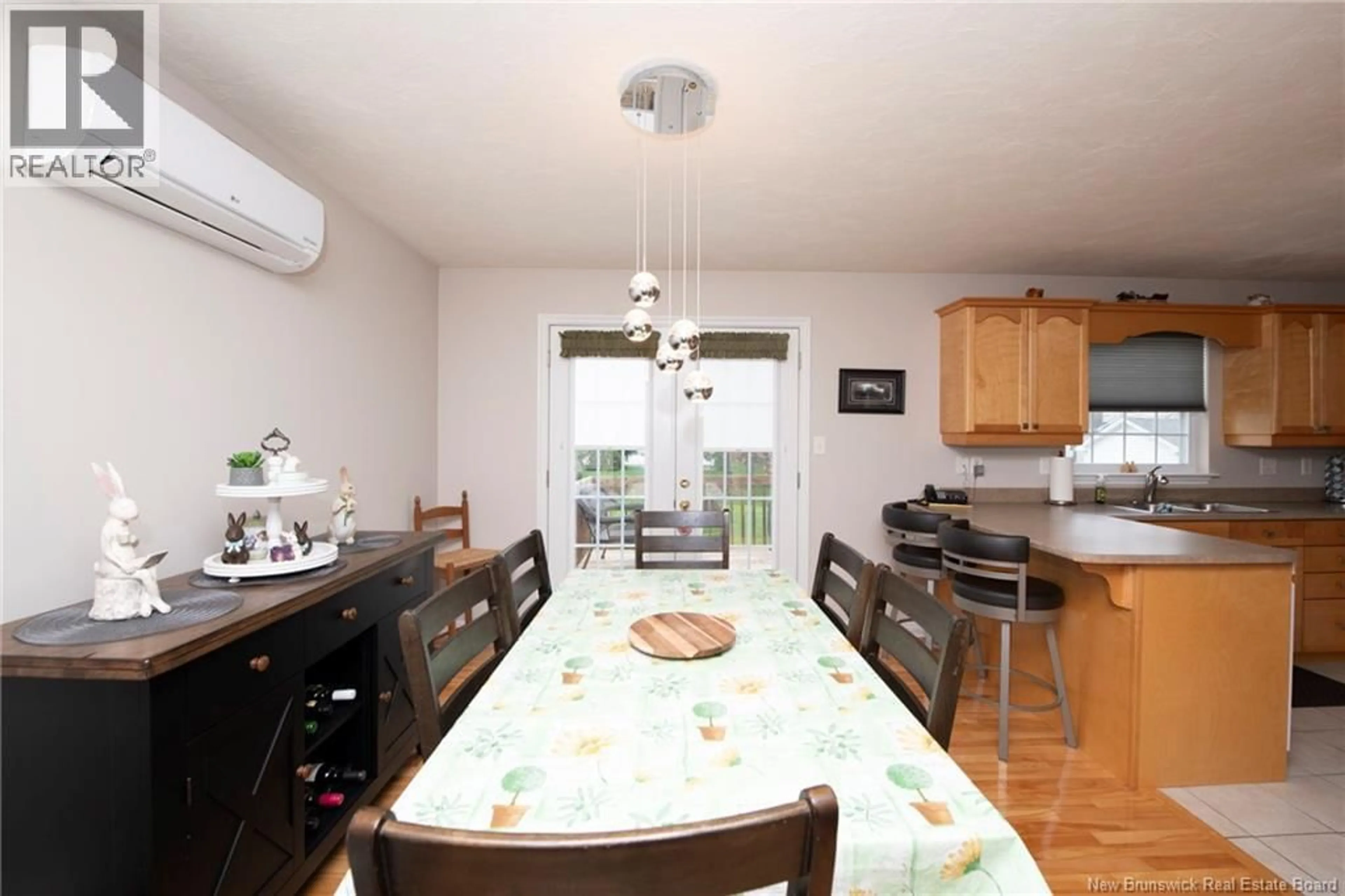 Dining room, wood/laminate floor for 313 WORTHINGTON AVENUE, Moncton New Brunswick E1C0B7