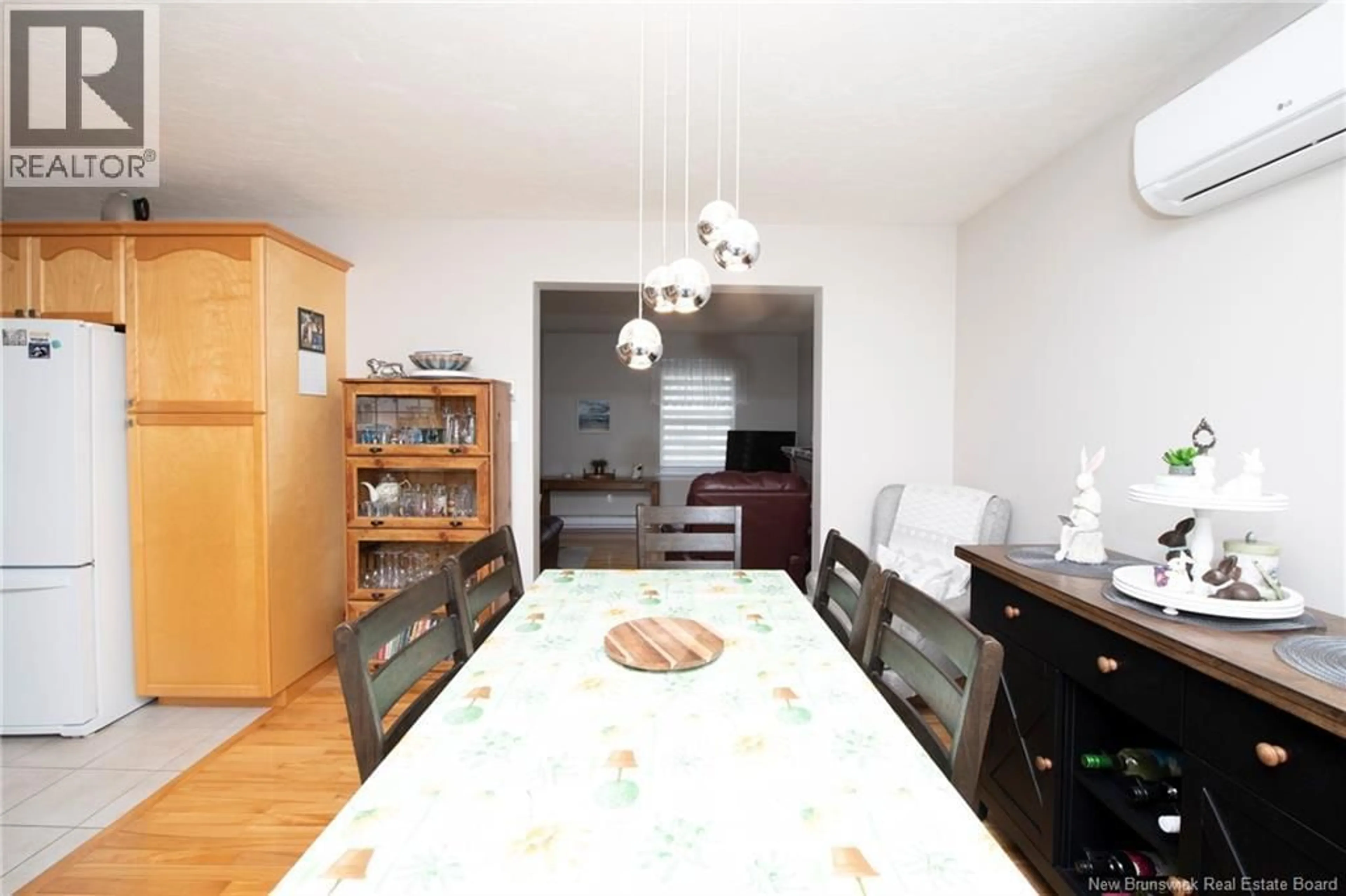 Dining room, wood/laminate floor for 313 WORTHINGTON AVENUE, Moncton New Brunswick E1C0B7