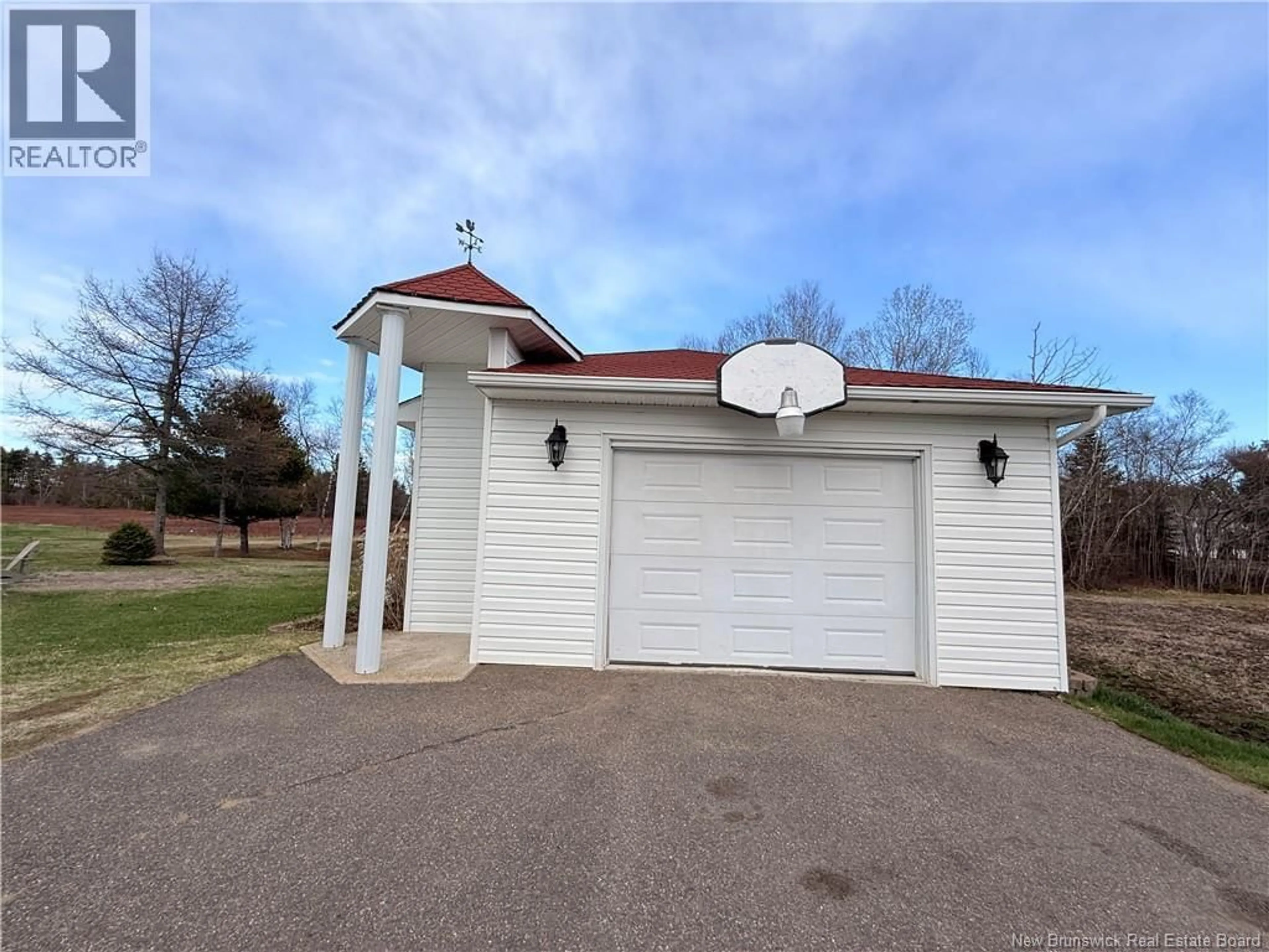 Indoor garage for 154 RUE SAVOIE, Neguac New Brunswick E9G1W8