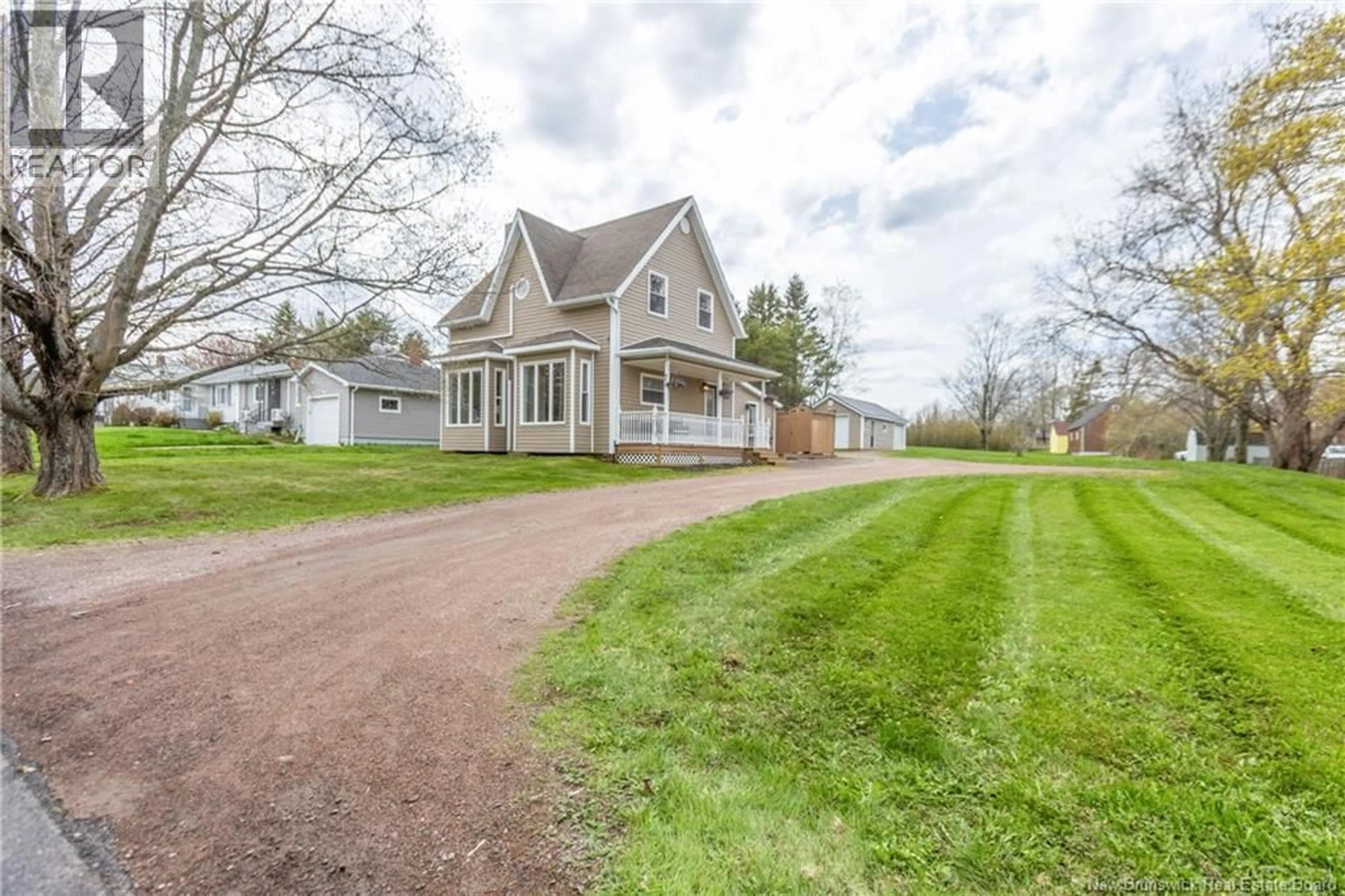 A pic from outside/outdoor area/front of a property/back of a property/a pic from drone, street for 7 RICHARDSON STREET, Sackville New Brunswick E4L4H7