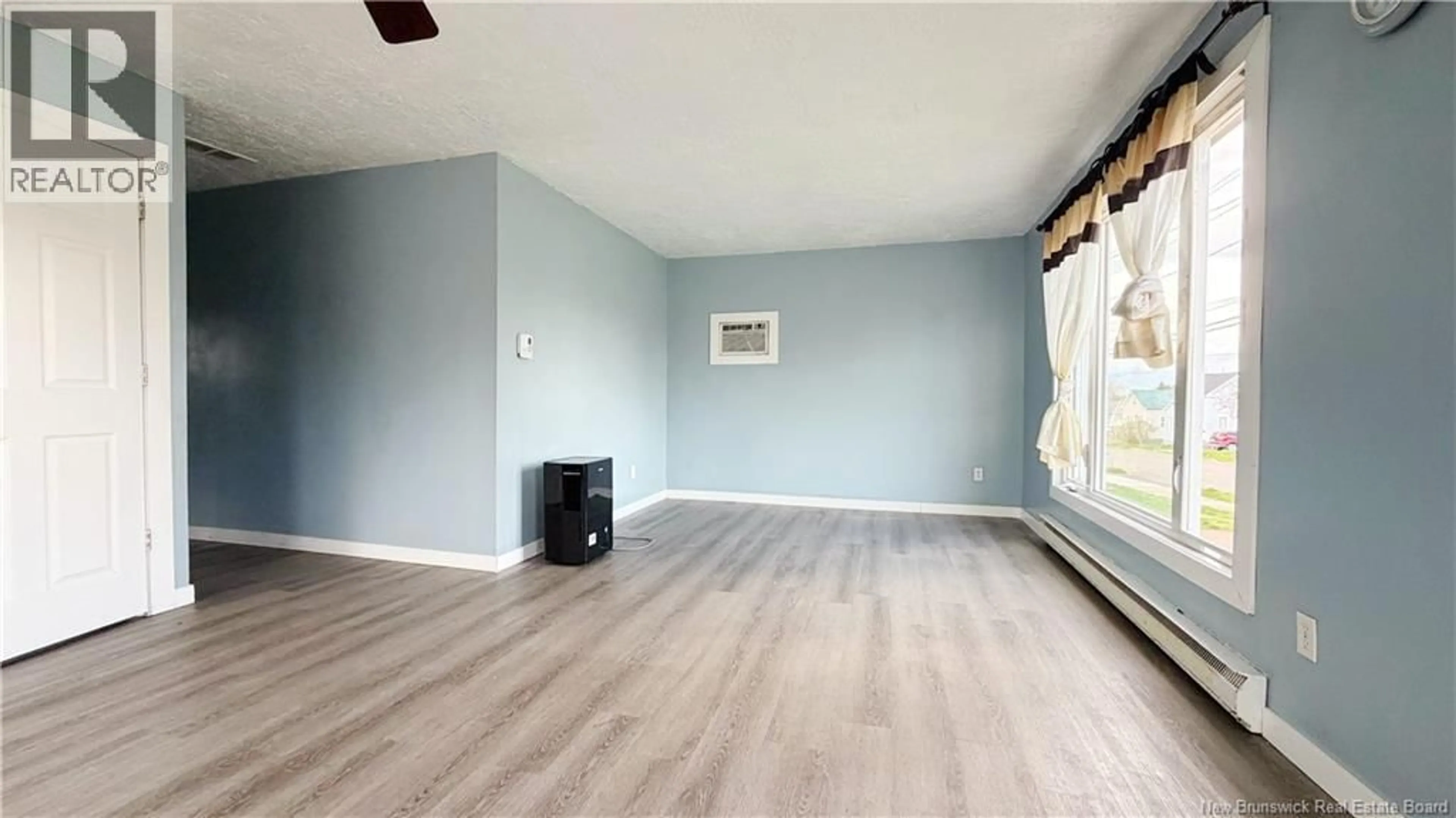 A pic of a room for 118 CEDAR STREET, Moncton New Brunswick E1C7L4