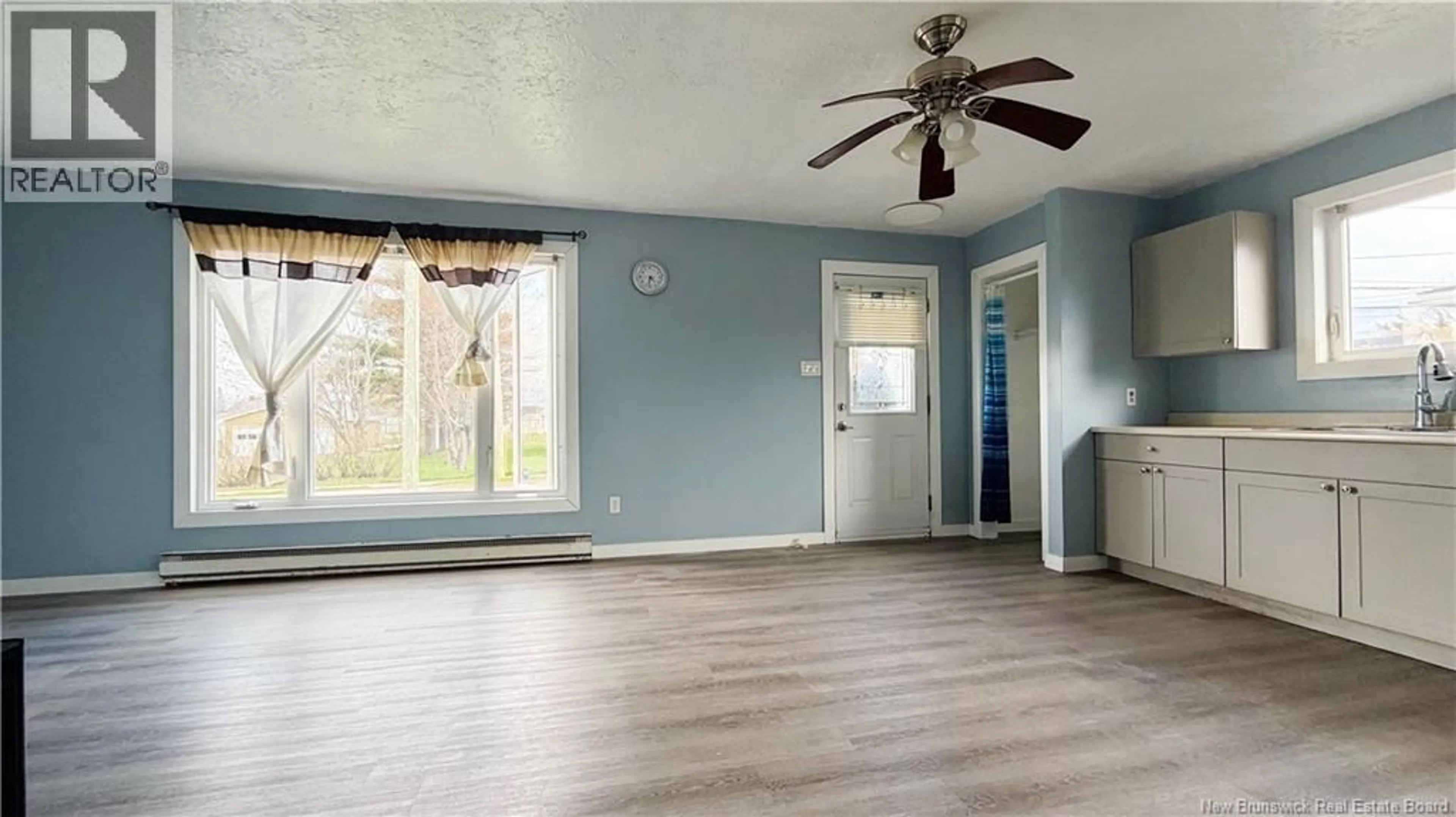 A pic of a room for 118 CEDAR STREET, Moncton New Brunswick E1C7L4