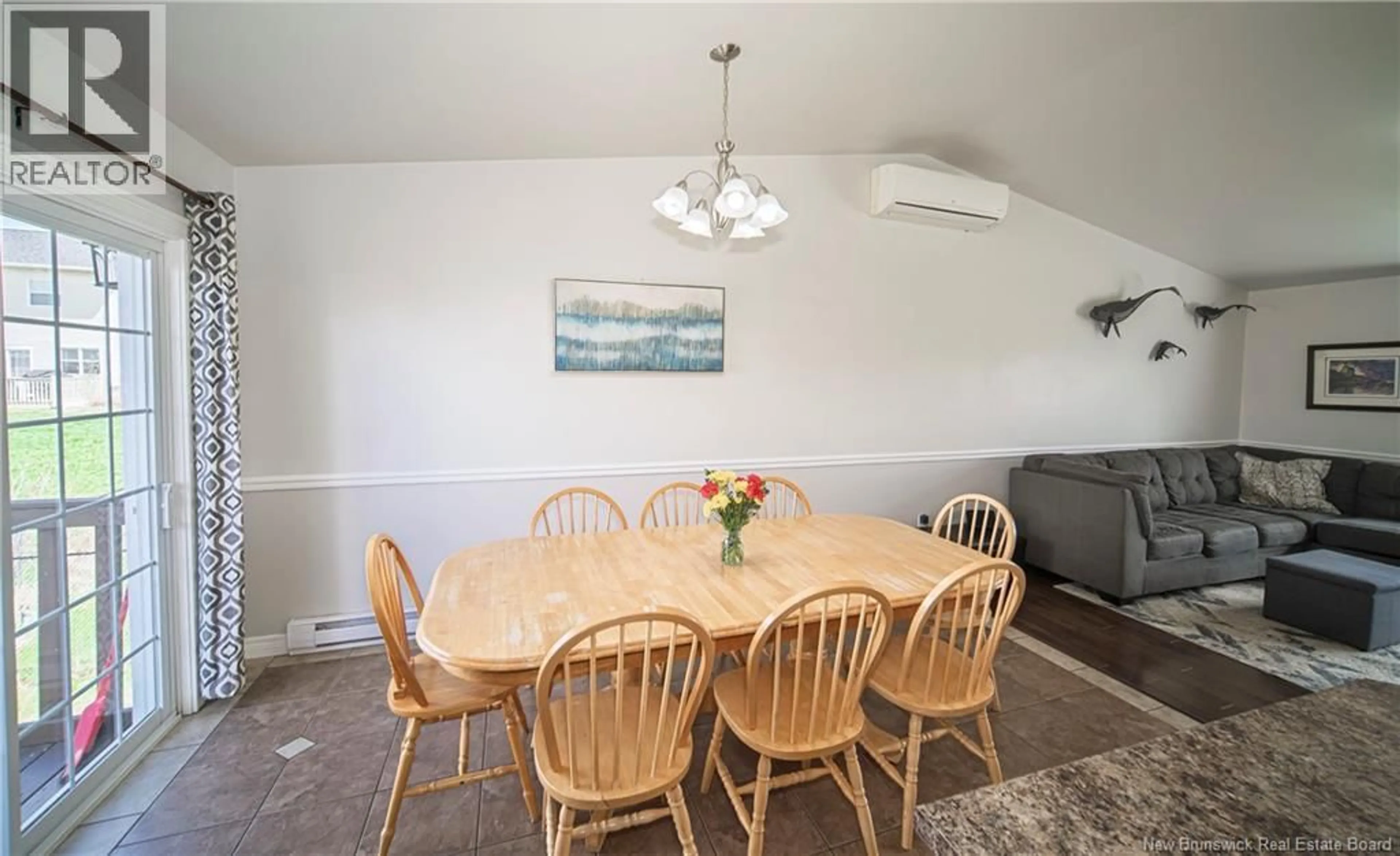 Dining room, wood/laminate floor for 9 HALLIHAN DRIVE, Oromocto New Brunswick E2V0C1