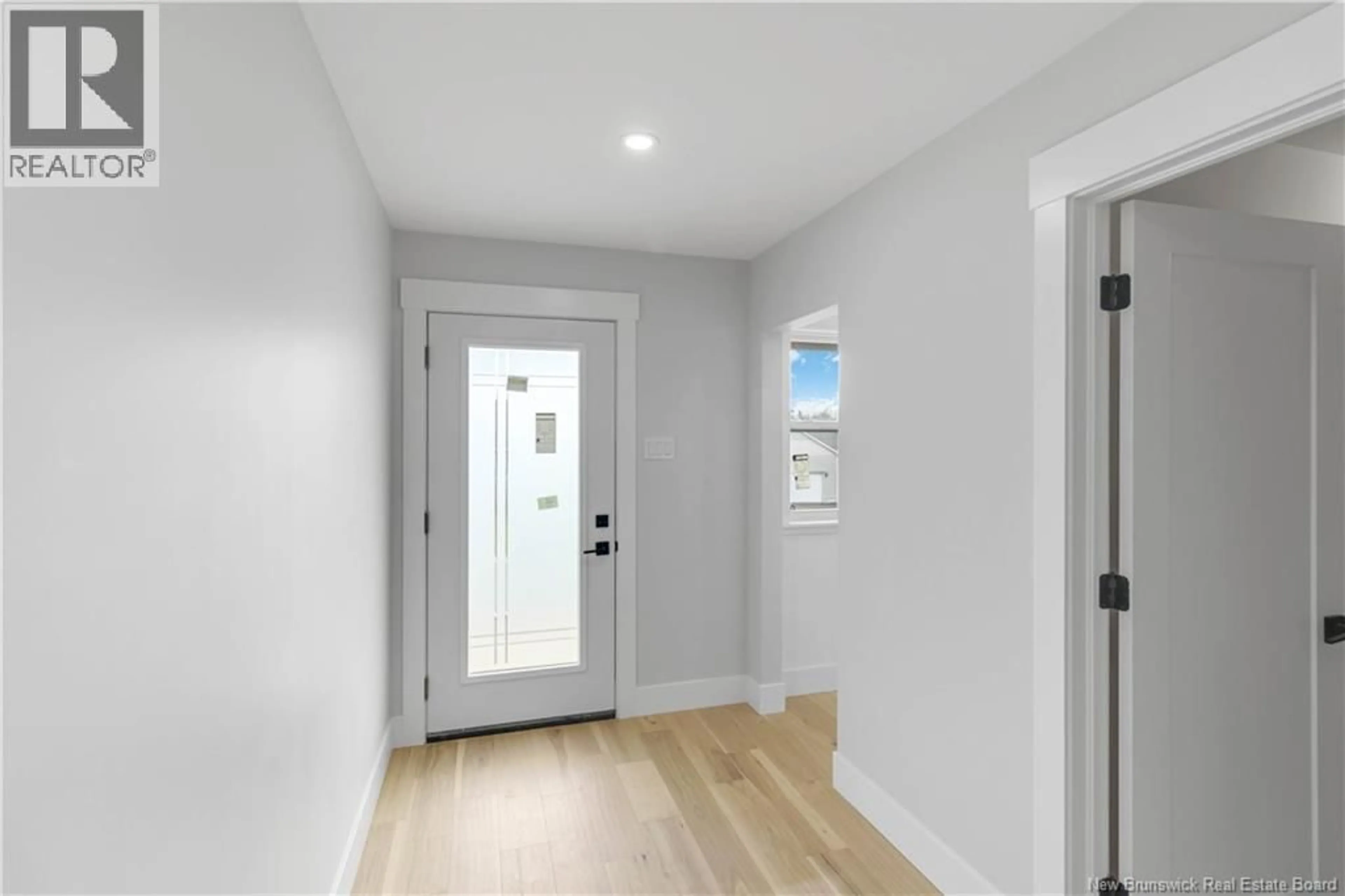 Indoor entryway for 5 BRIZLEY STREET, Oromocto New Brunswick E2V4R1