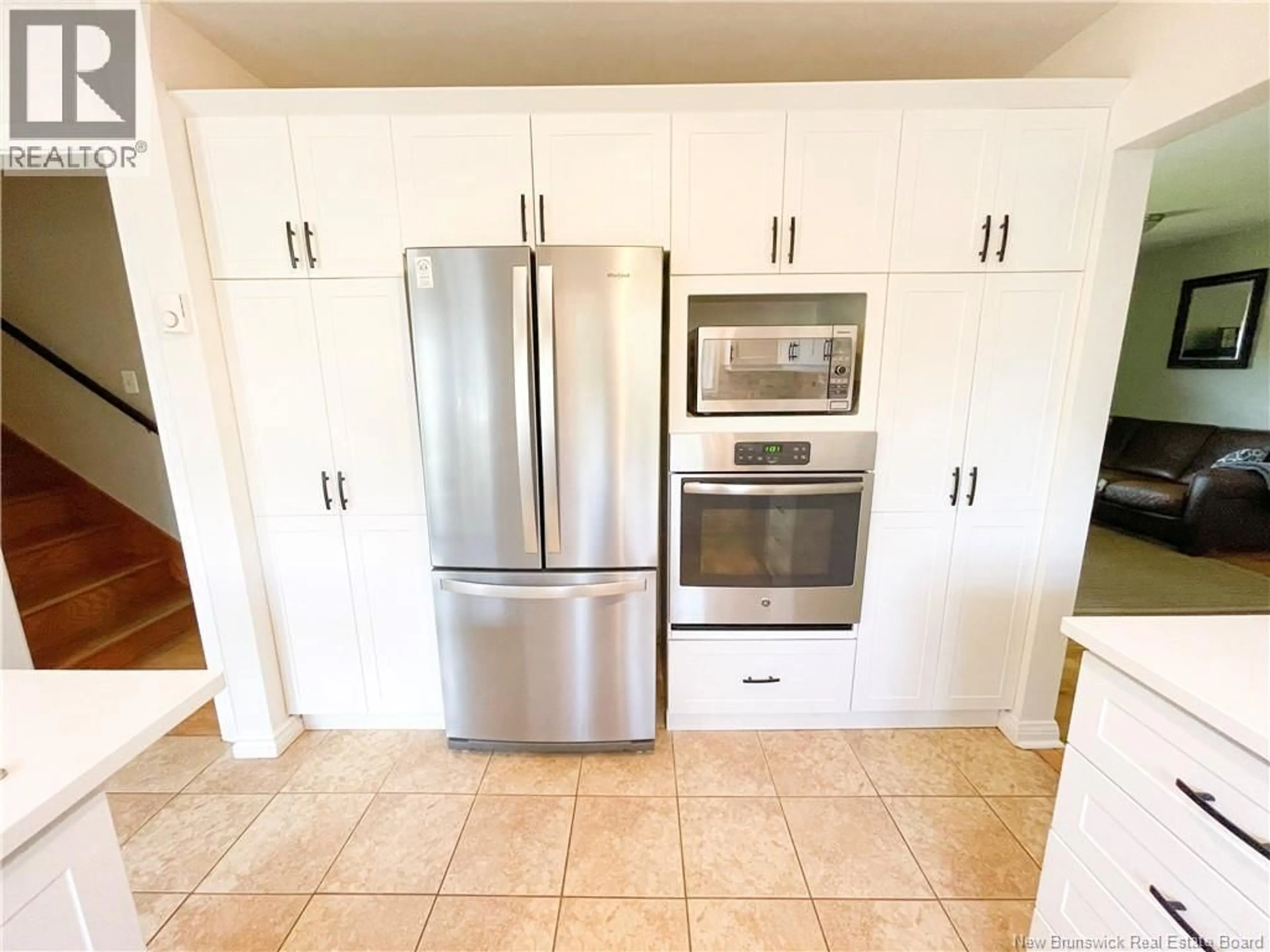 Standard kitchen, ceramic/tile floor for 31 PINERIDGE AVENUE, New Maryland New Brunswick E3C1C6