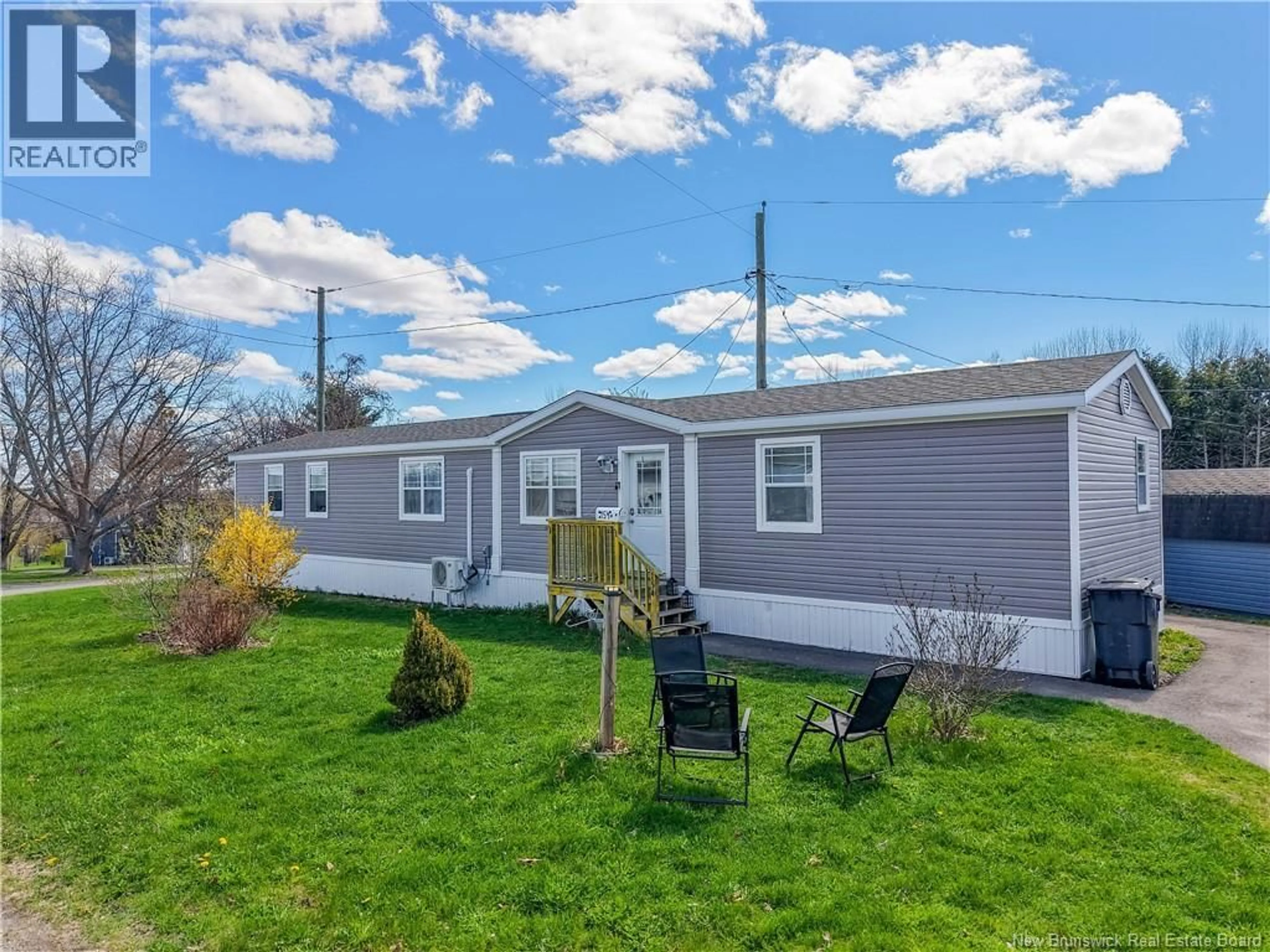 Home with vinyl exterior material, unknown for 154 CASSIDY CIRCLE, Fredericton New Brunswick E3B7N3