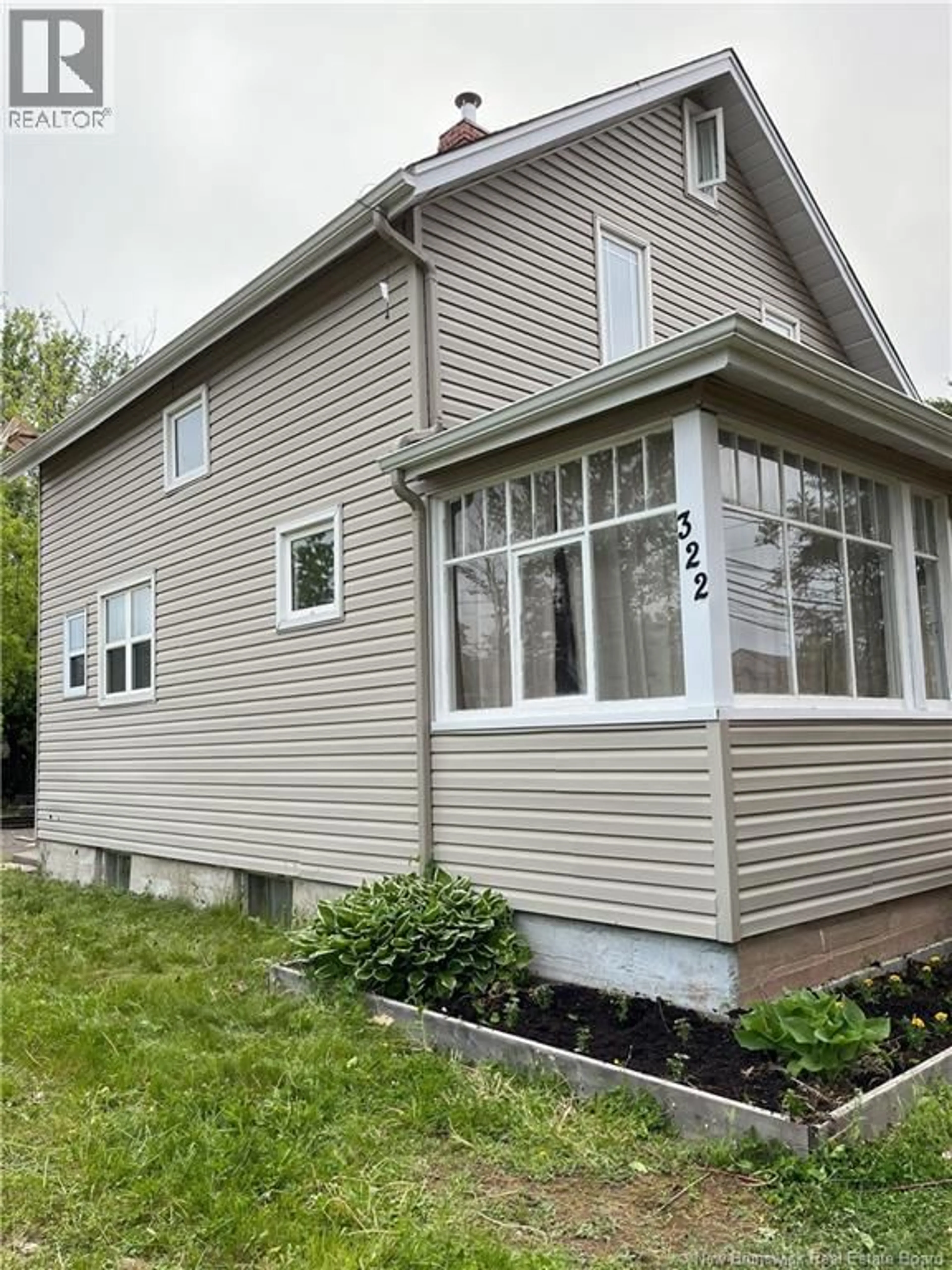 Home with vinyl exterior material, building for 322 MCLAUGHLIN DRIVE, Moncton New Brunswick E1A4R4
