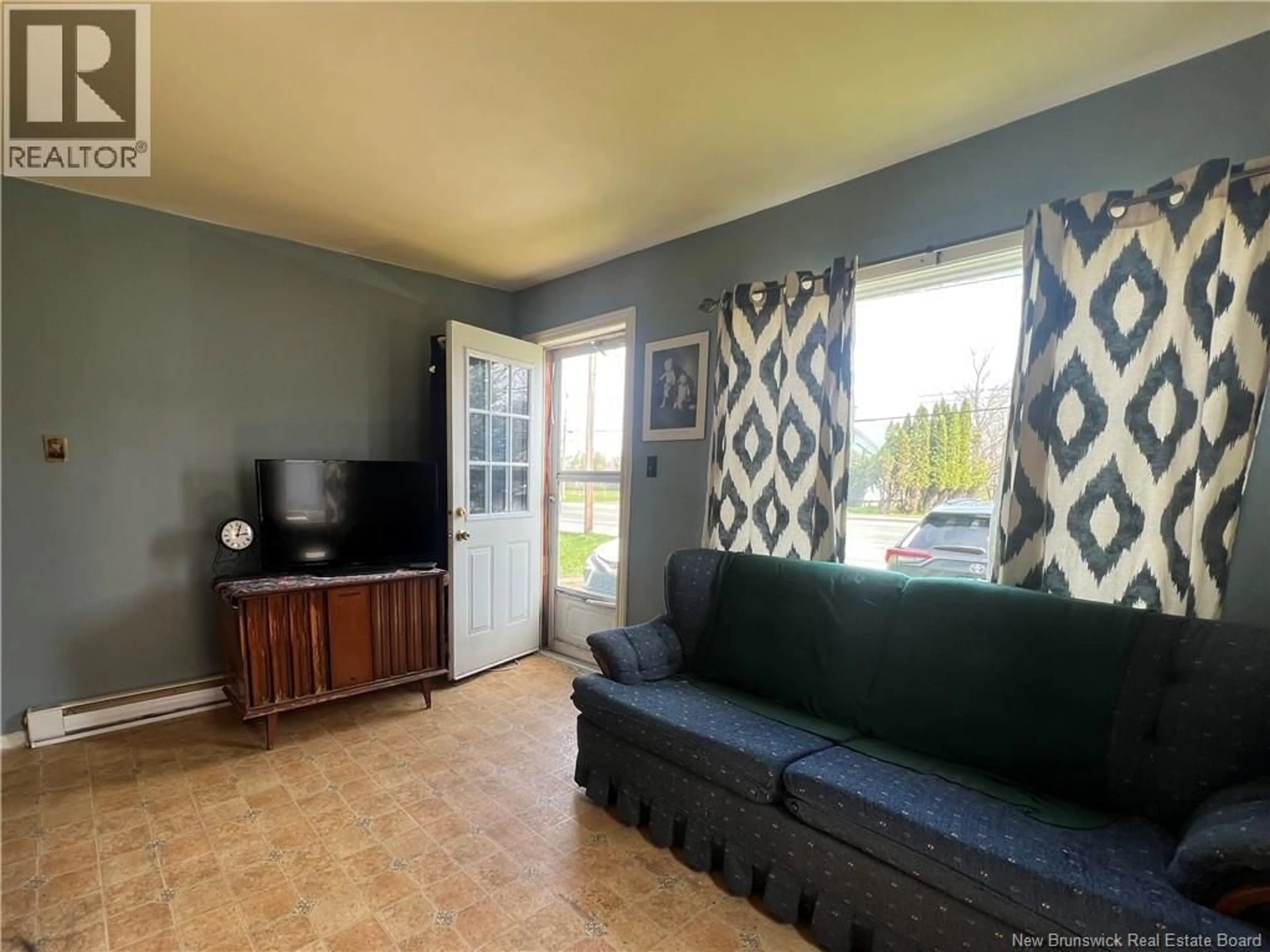 A pic of a room for 519 SALISBURY ROAD, Moncton New Brunswick E1E1B9