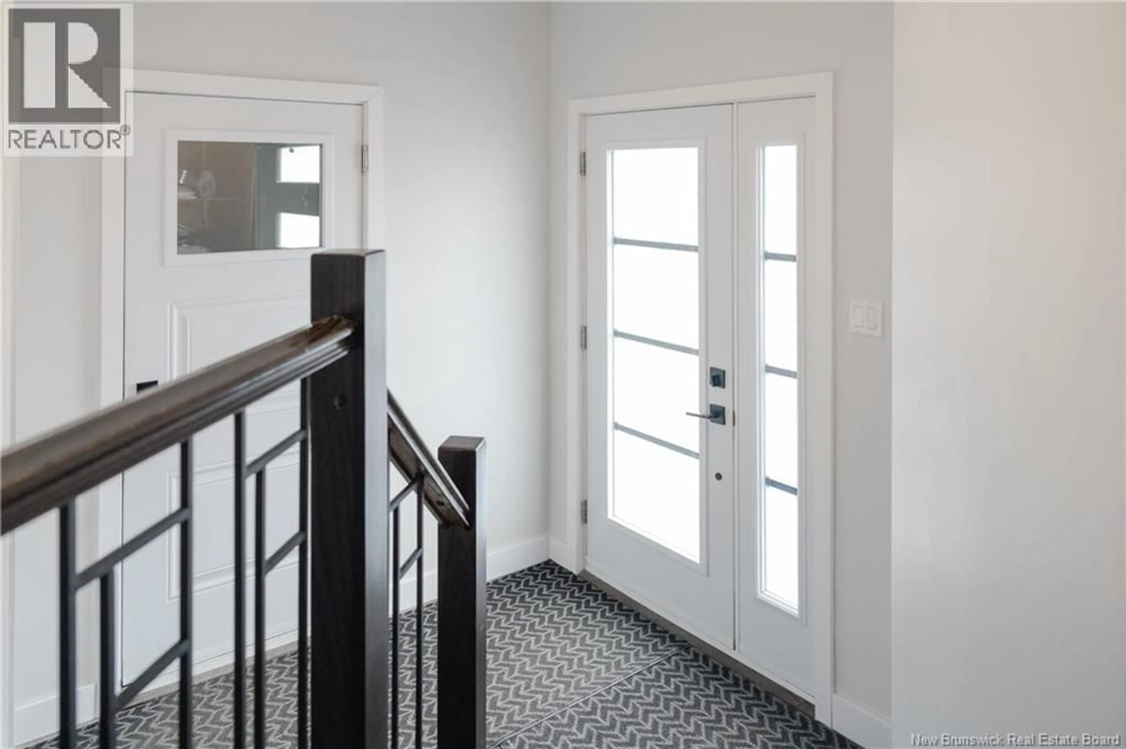 Indoor entryway for 1303 ST-FRANCOIS, Edmundston New Brunswick E3V4P2