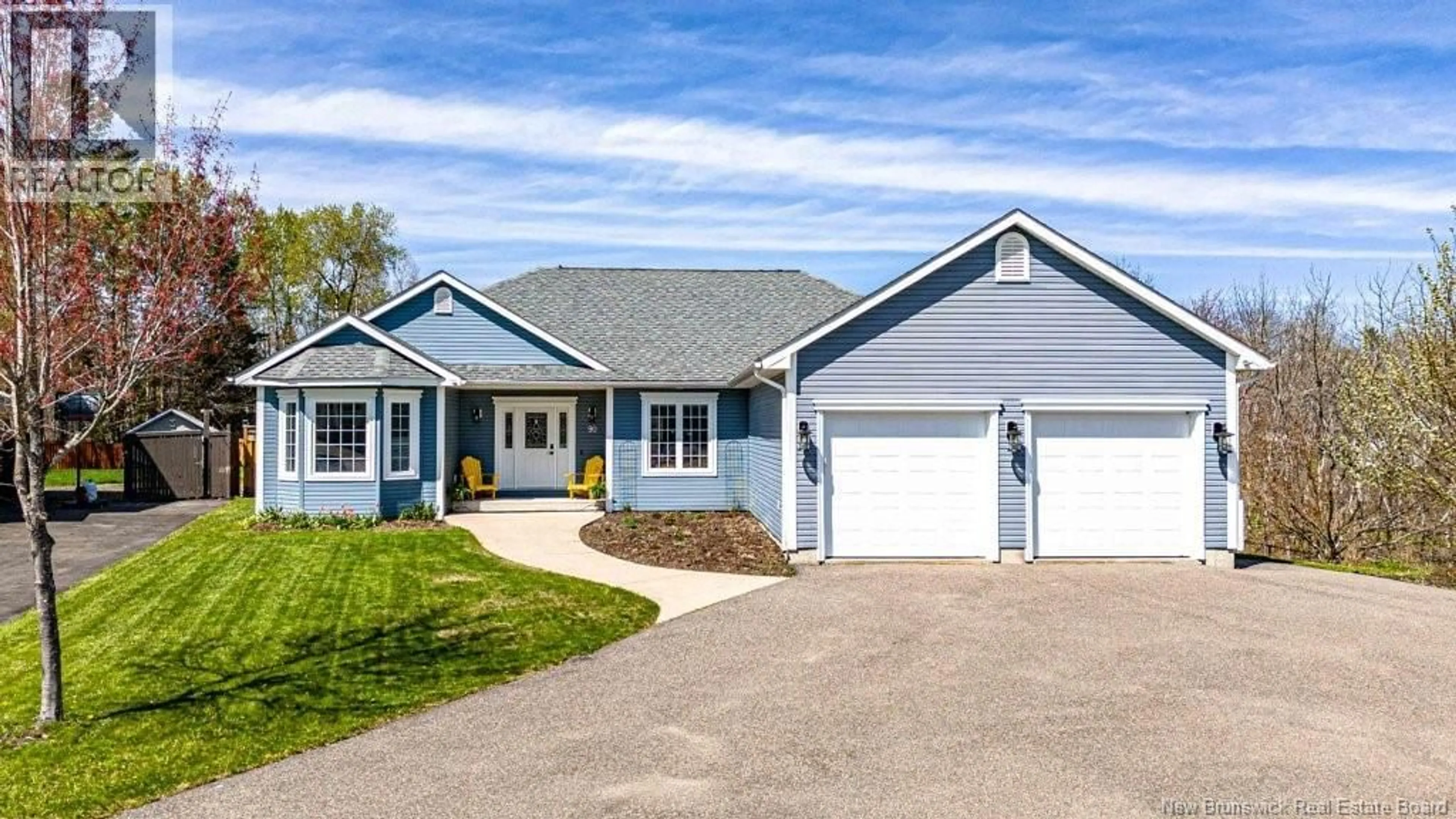 Home with vinyl exterior material, street for 90 MACLEAN COURT, Fredericton New Brunswick E3G9Y1
