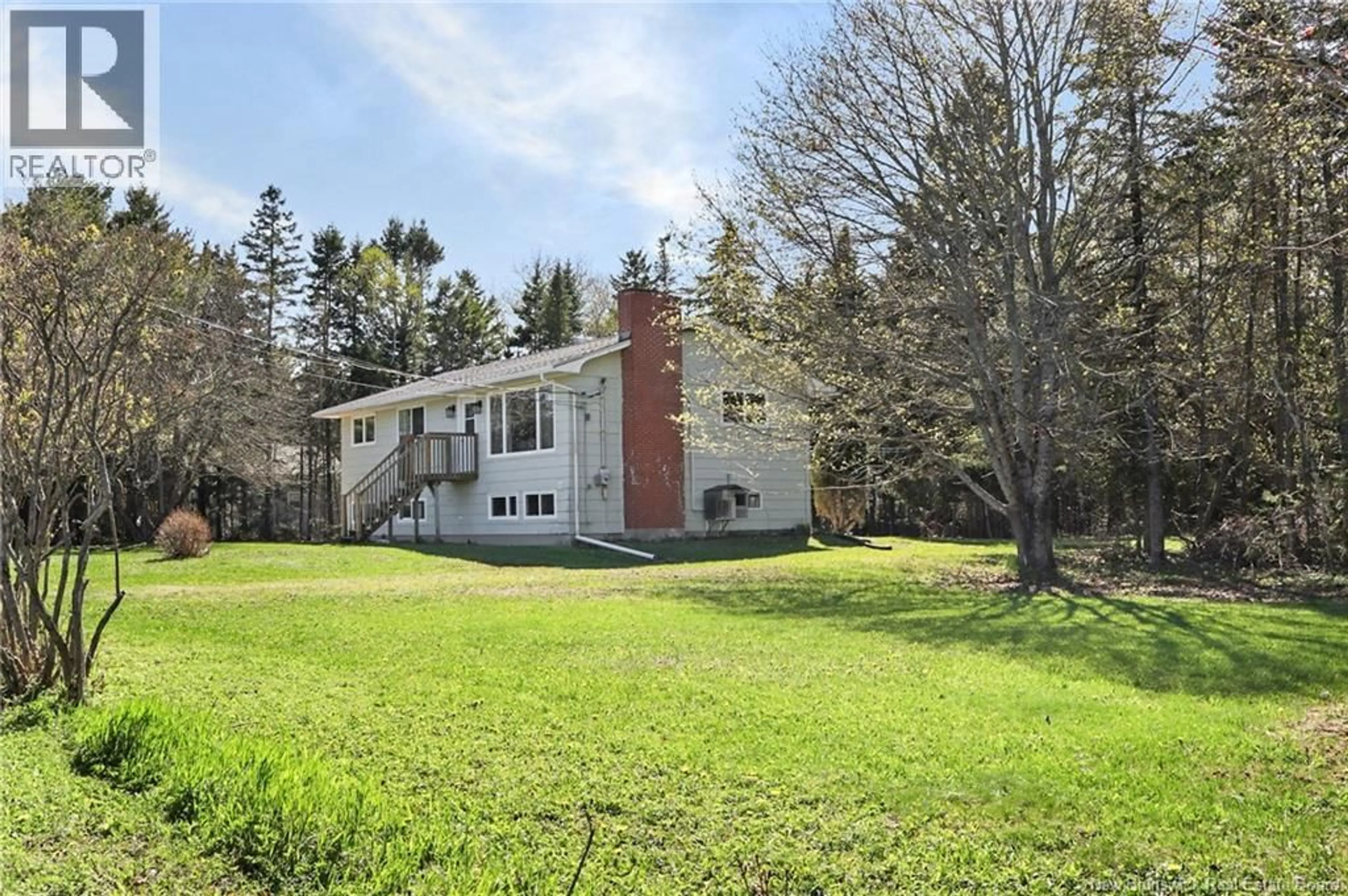 A pic from outside/outdoor area/front of a property/back of a property/a pic from drone, unknown for 369 HAMPTON ROAD, Quispamsis New Brunswick E2E4T9