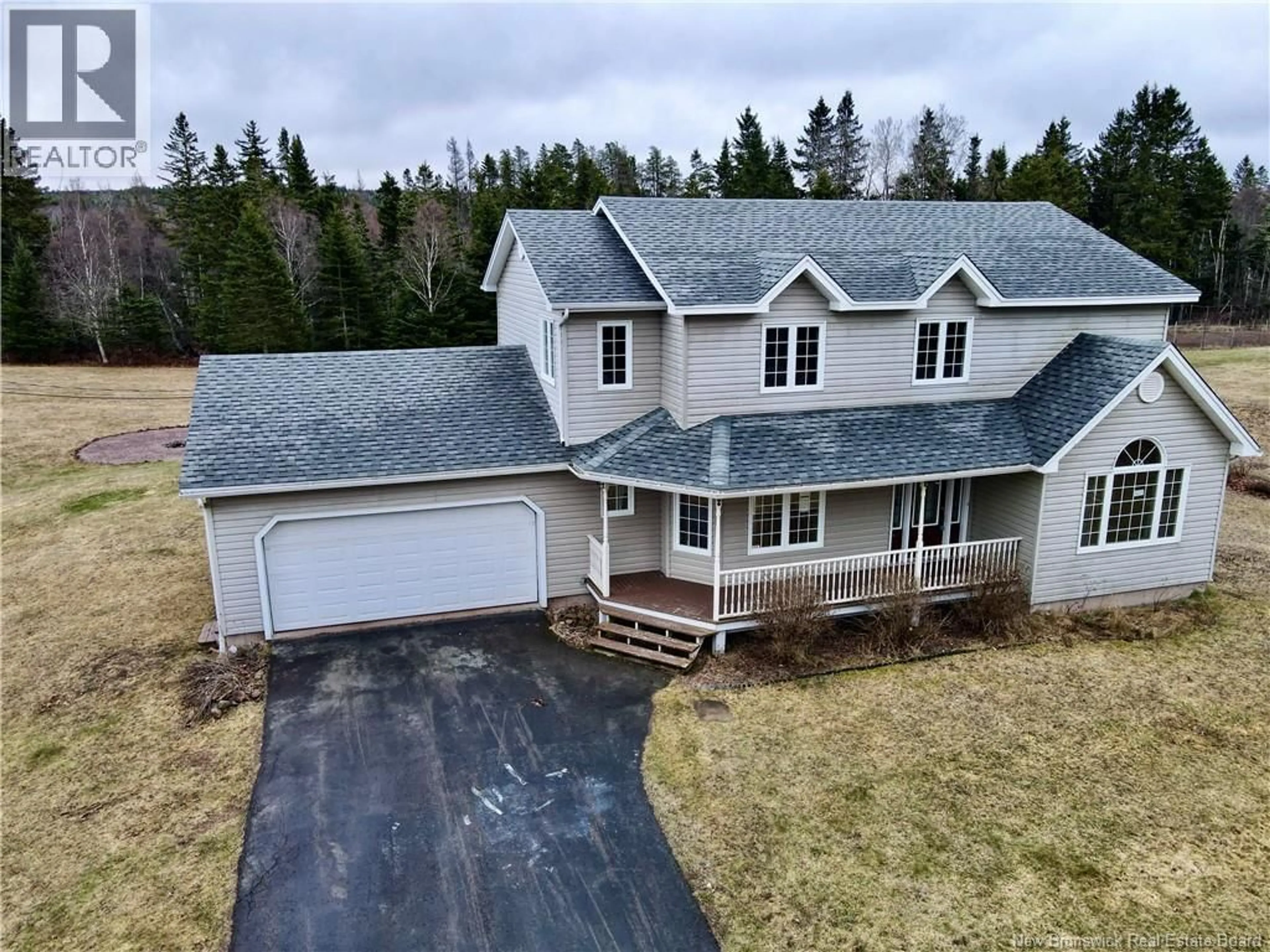 A pic from outside/outdoor area/front of a property/back of a property/a pic from drone, unknown for 484 QUEENS ROAD, Sackville New Brunswick E4L2C3