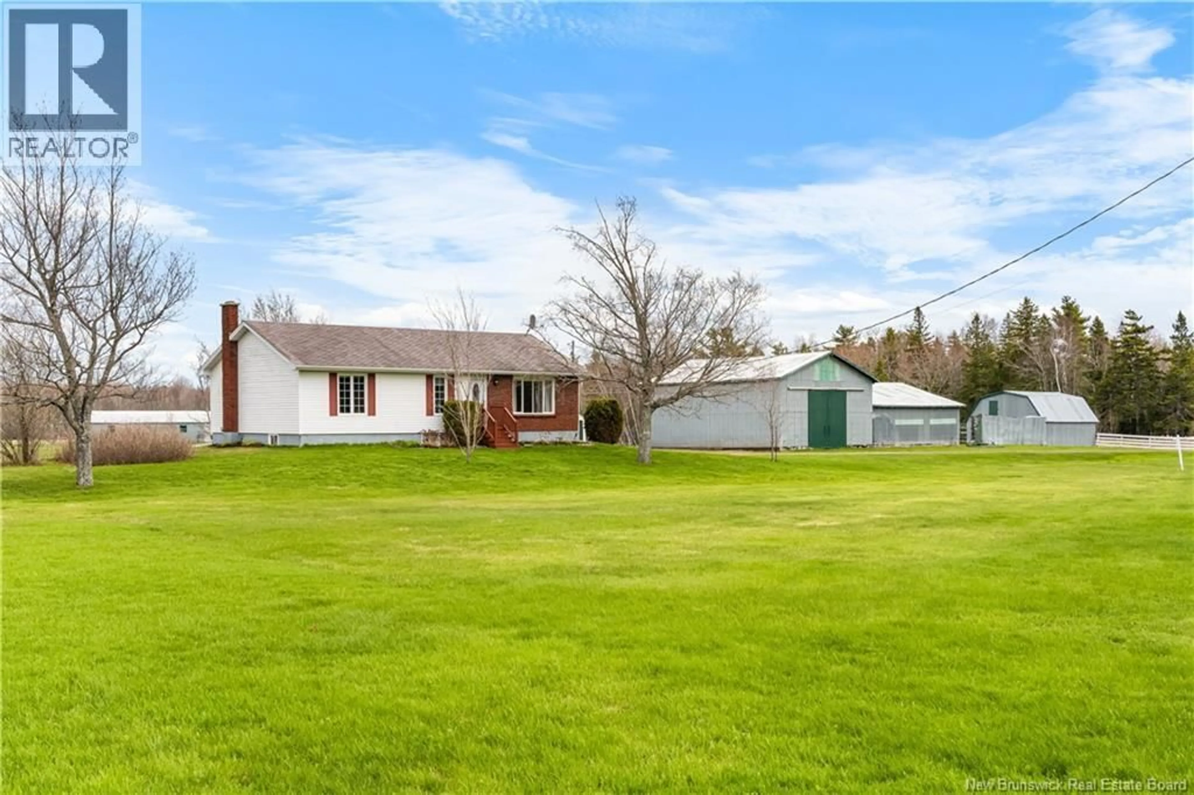 A pic from outside/outdoor area/front of a property/back of a property/a pic from drone, water/lake/river/ocean view for 5517 ROUTE 134, Cocagne New Brunswick E4R3P2