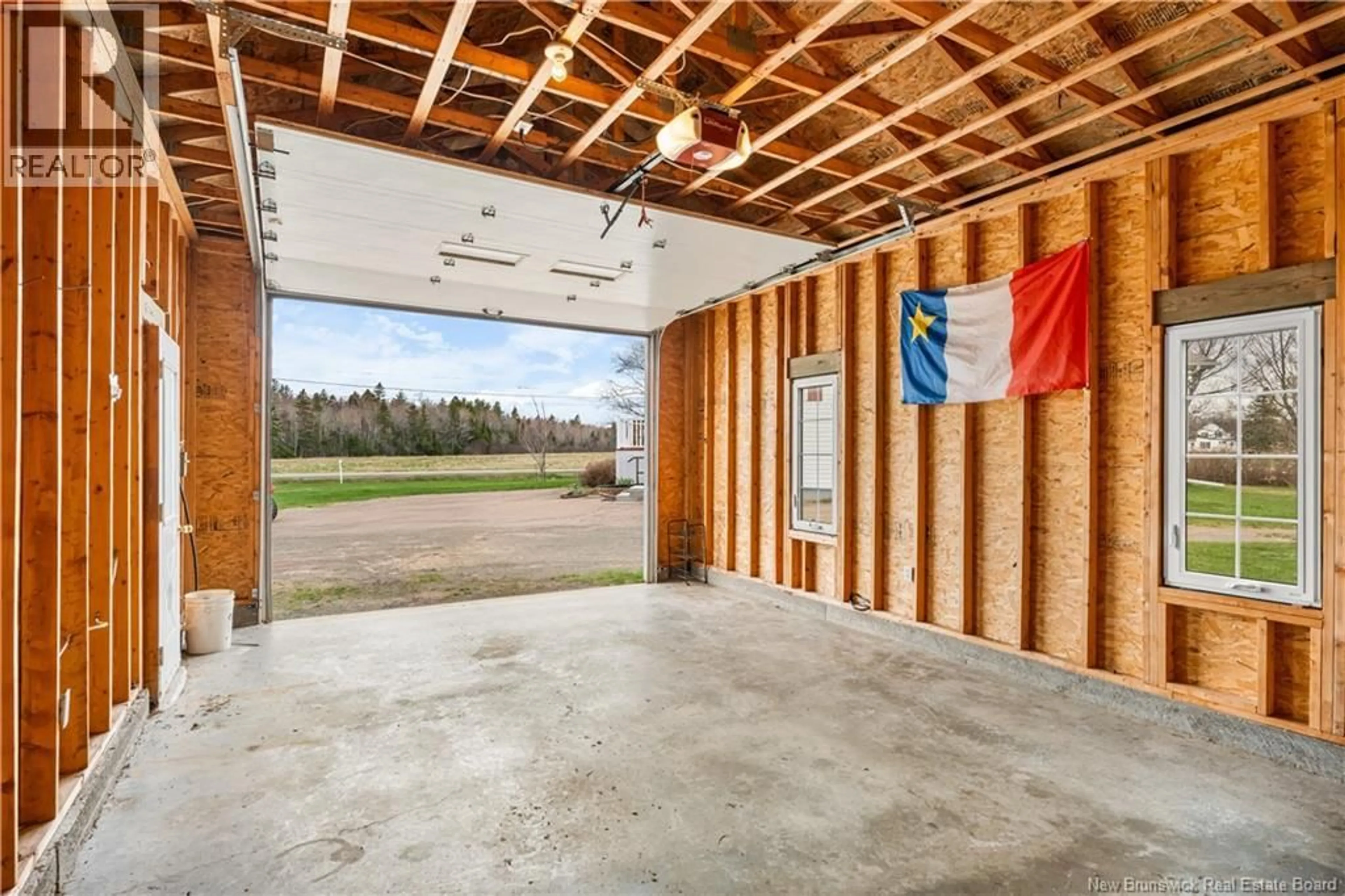 Indoor garage for 5517 ROUTE 134, Cocagne New Brunswick E4R3P2