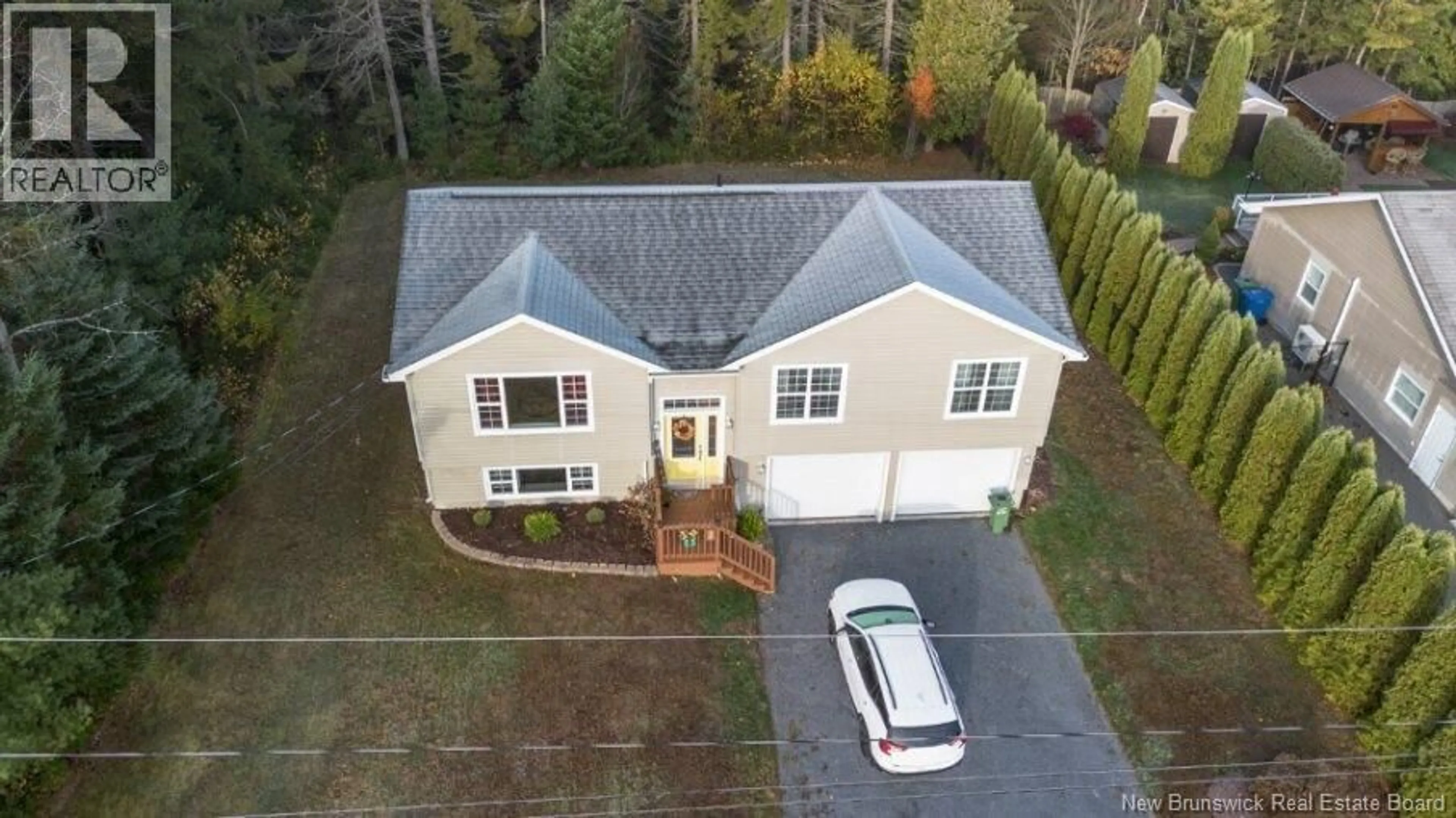 A pic from outside/outdoor area/front of a property/back of a property/a pic from drone, street for 16 BANSHEE COURT, Quispamsis New Brunswick E2G0A5