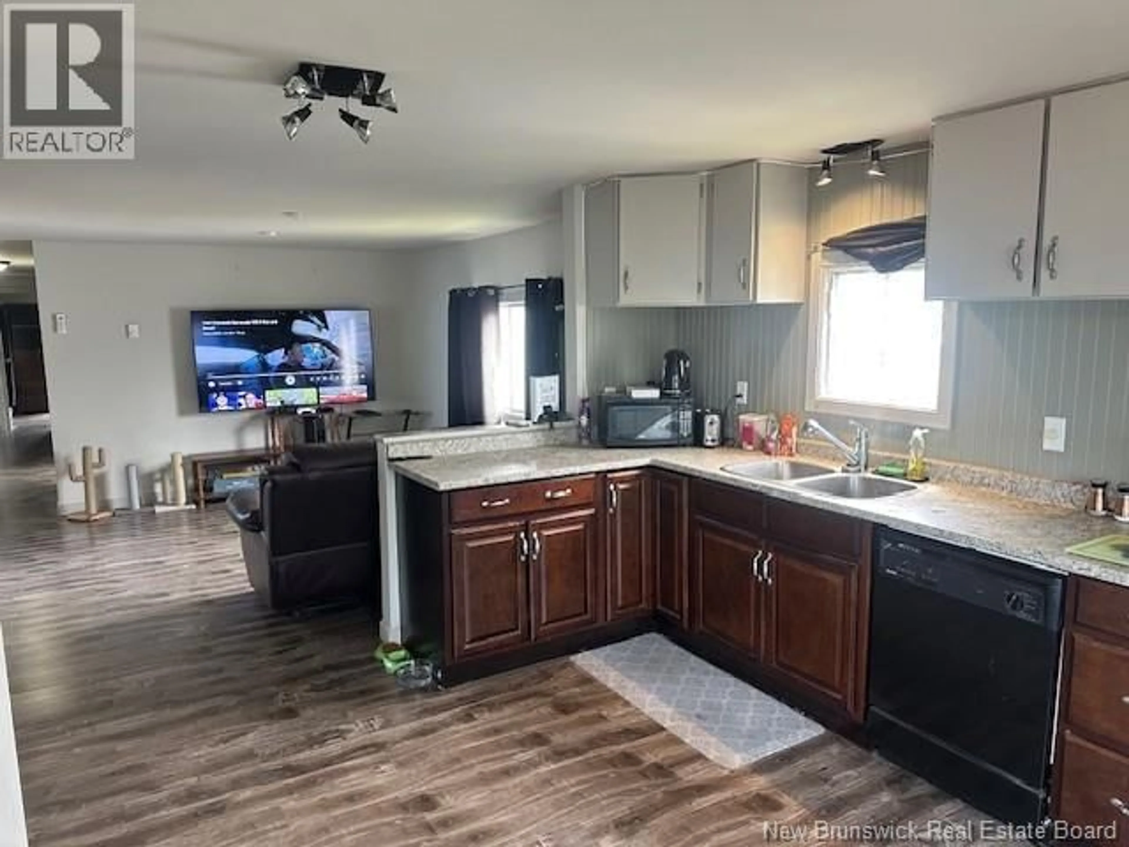 Open concept kitchen, unknown for 23 TULIP STREET, Saint John New Brunswick E2M5M3