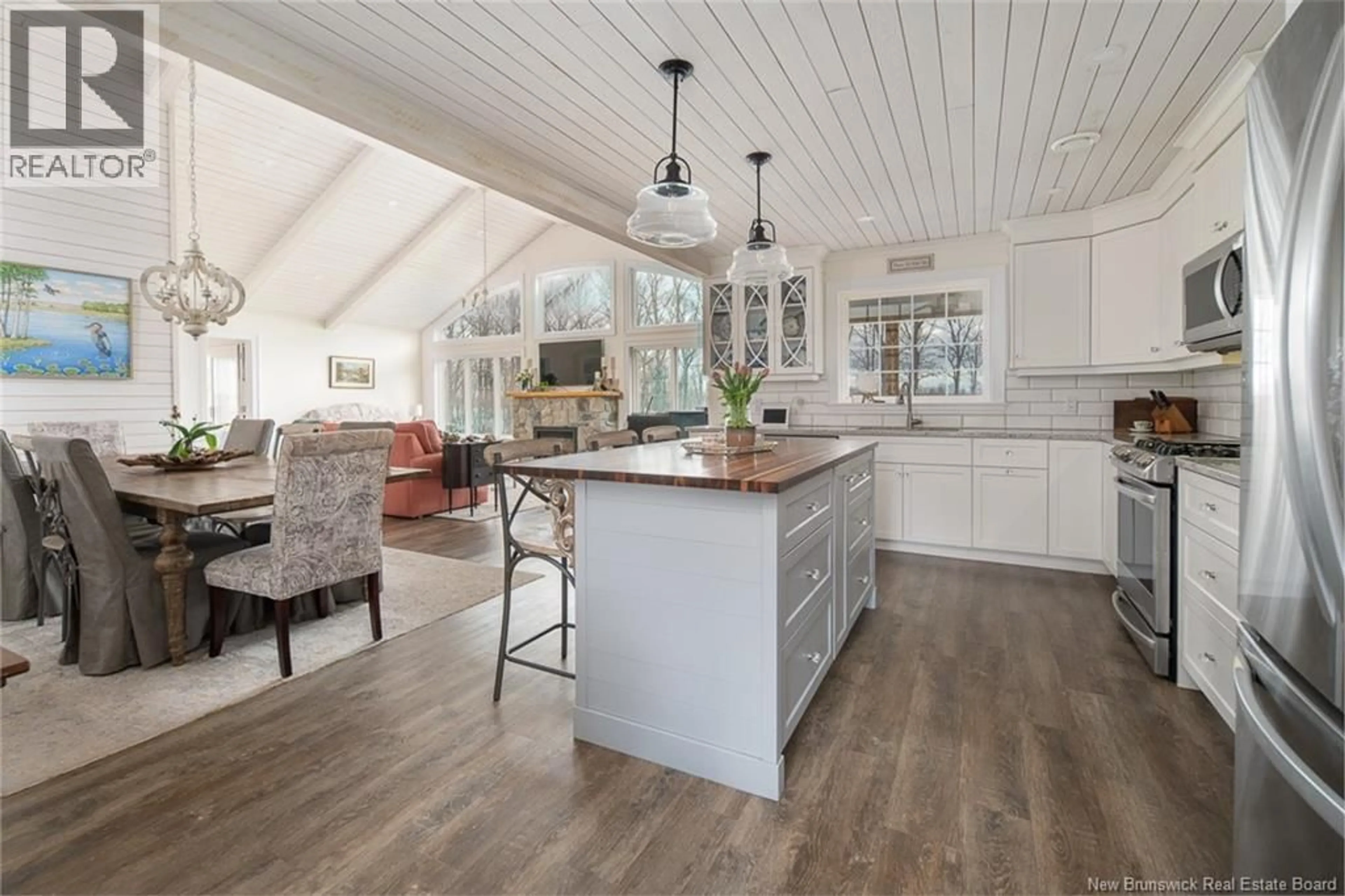 Open concept kitchen, wood/laminate floor for 33 ACORN CRESCENT, Scotchtown New Brunswick E4B0A1