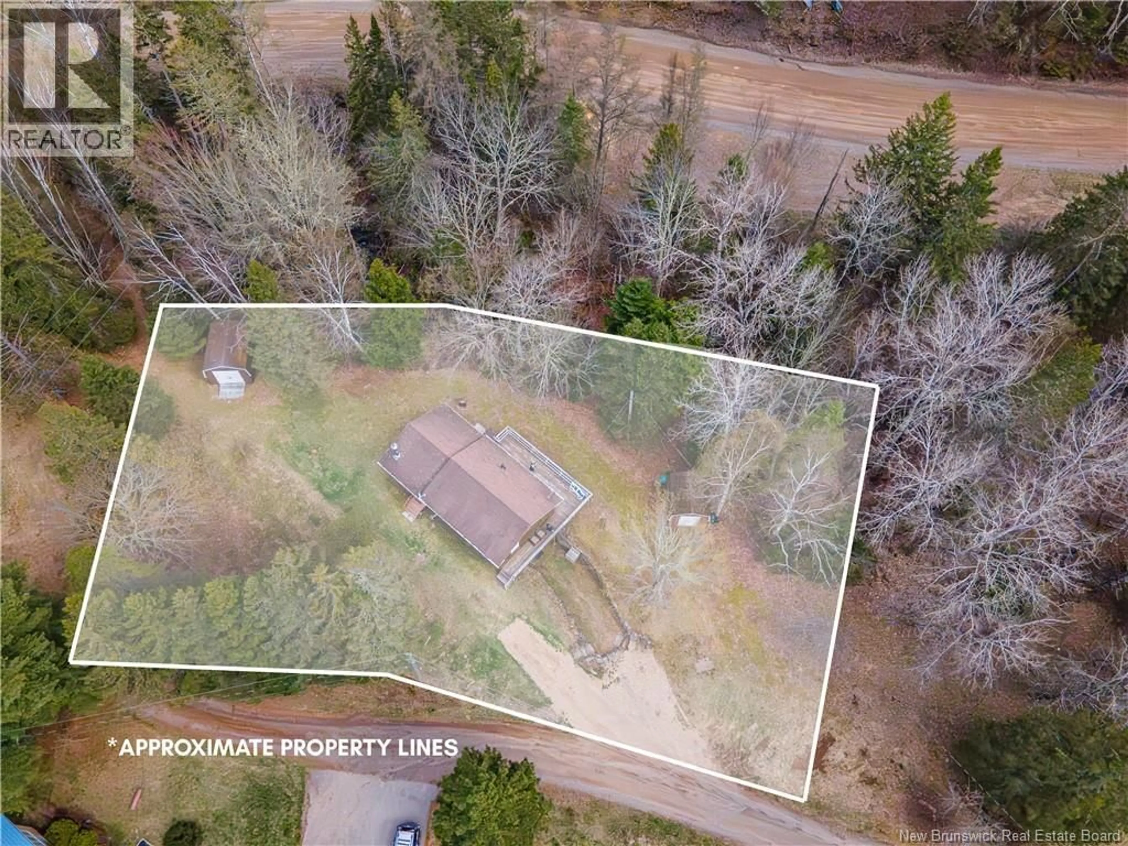 A pic from outside/outdoor area/front of a property/back of a property/a pic from drone, unknown for 10 LAUSANNE COURT, Waterford New Brunswick E4E4X7