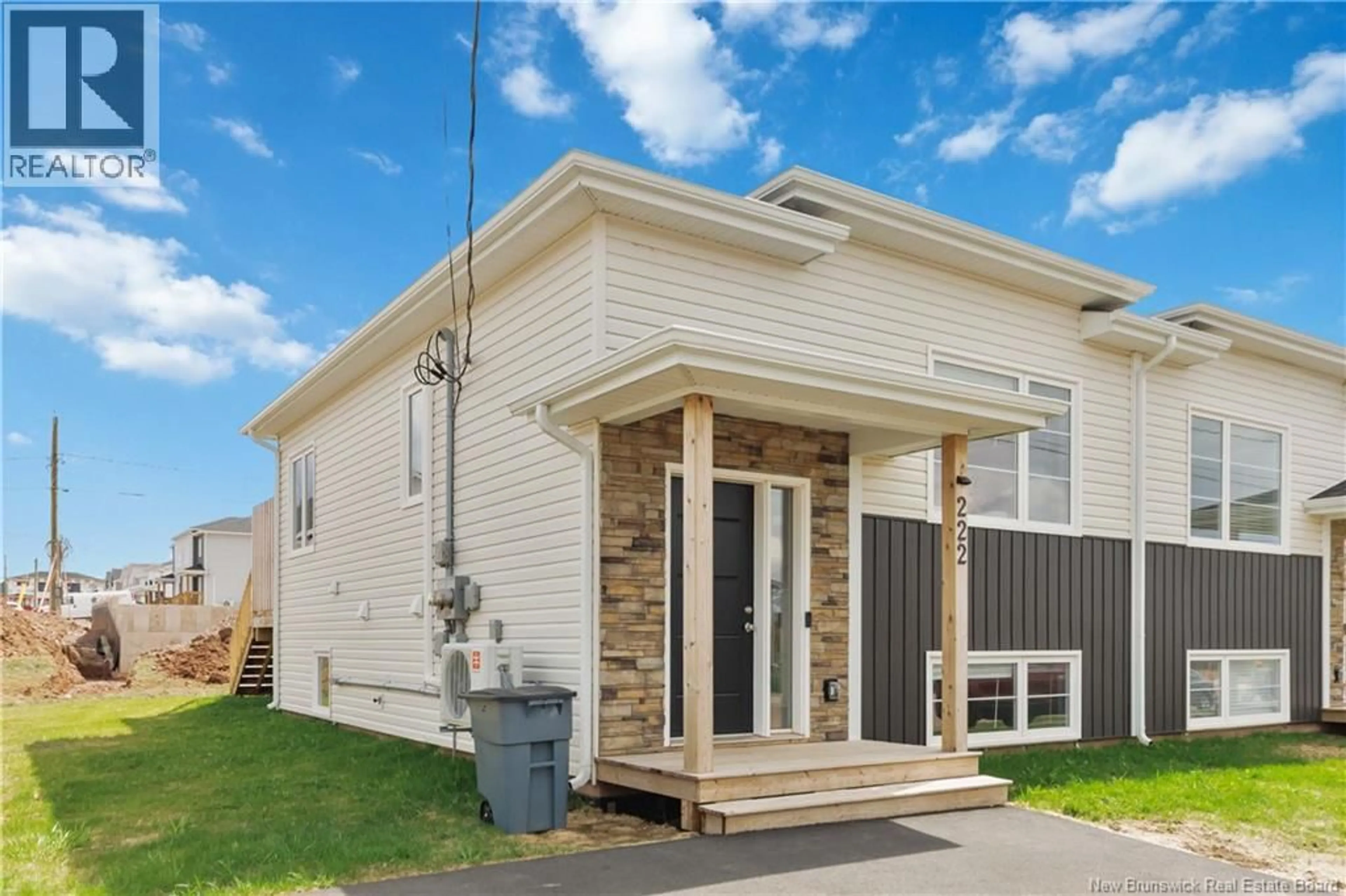 Home with vinyl exterior material, building for 122 CADIEAUX STREET, Moncton New Brunswick E1K0A1