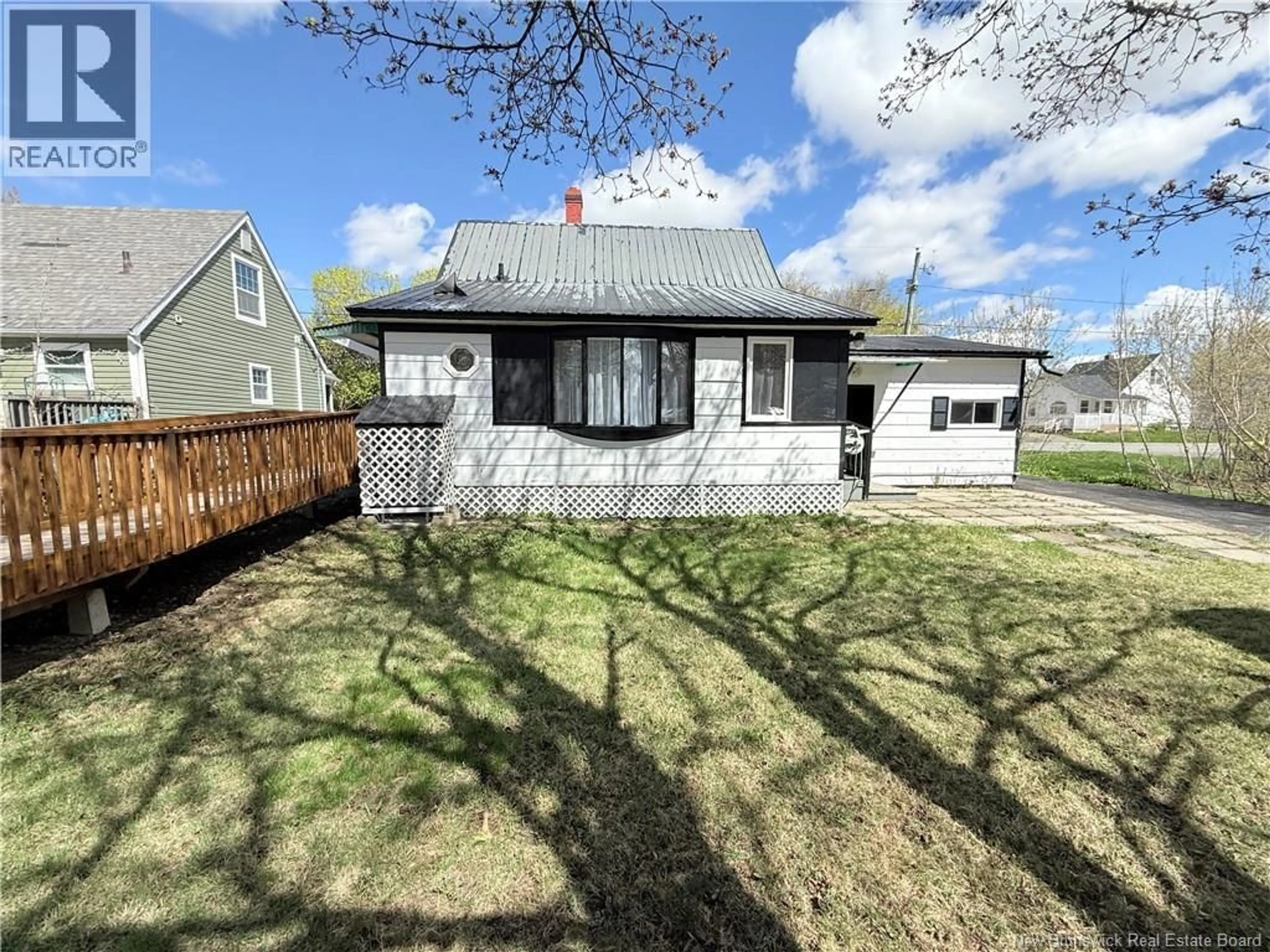 A pic from outside/outdoor area/front of a property/back of a property/a pic from drone, street for 131 ST JOHN STREET, Woodstock New Brunswick E7M2V2