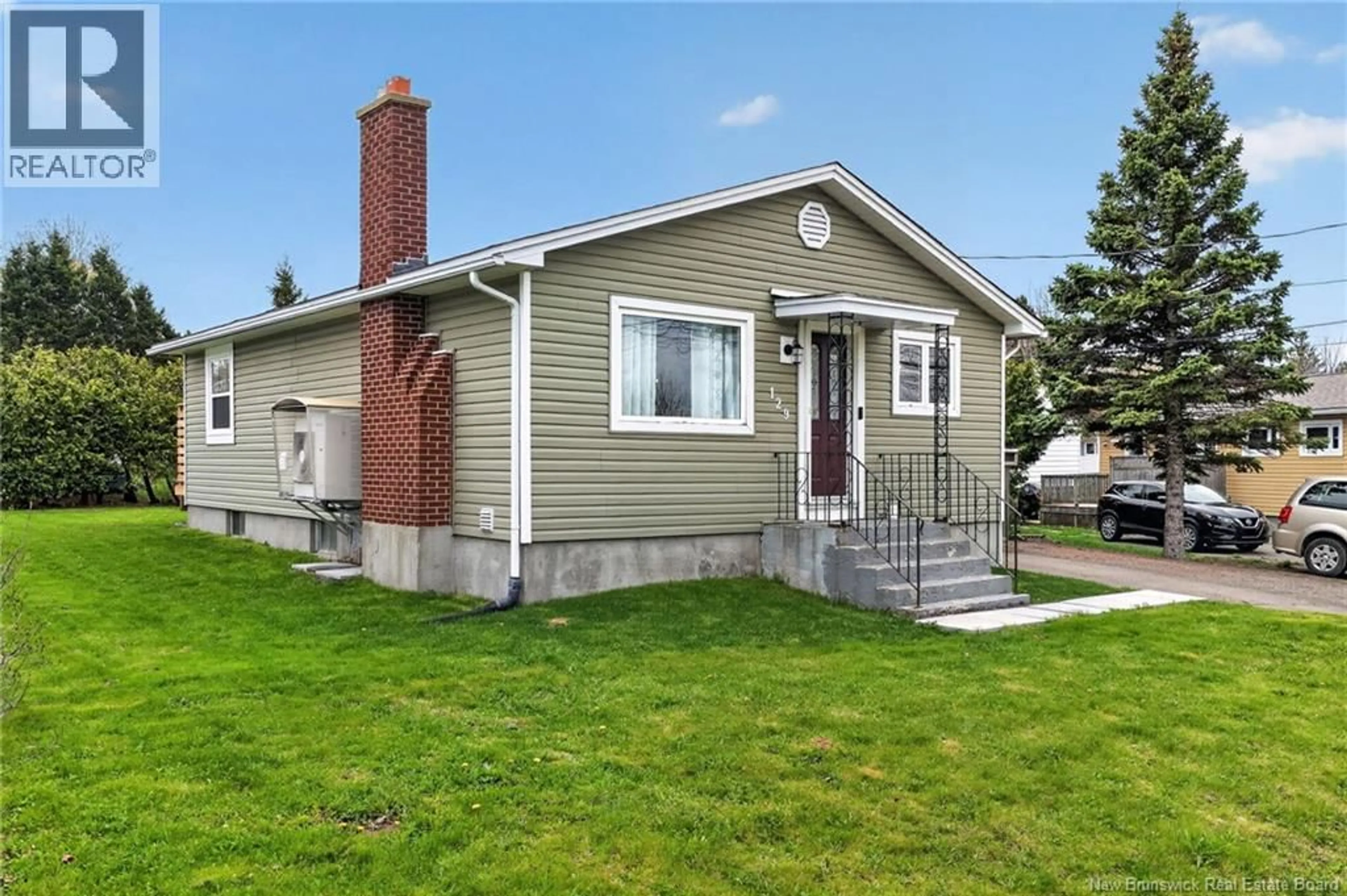 Home with vinyl exterior material, street for 129 DRUMMOND, Moncton New Brunswick E1A2Z5