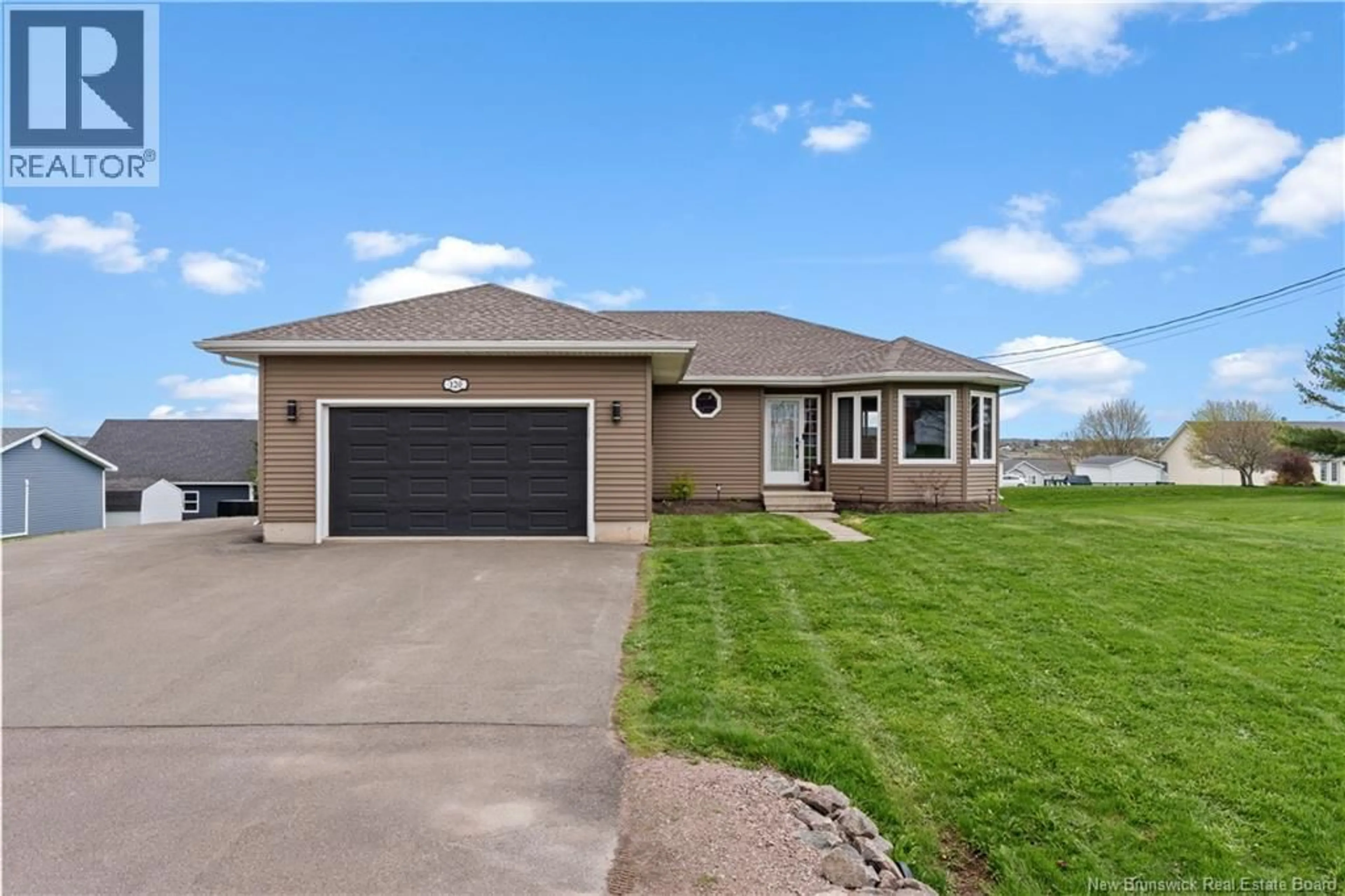 Home with vinyl exterior material, water/lake/river/ocean view for 120 ALOUETTE, Memramcook New Brunswick E4K1Z6