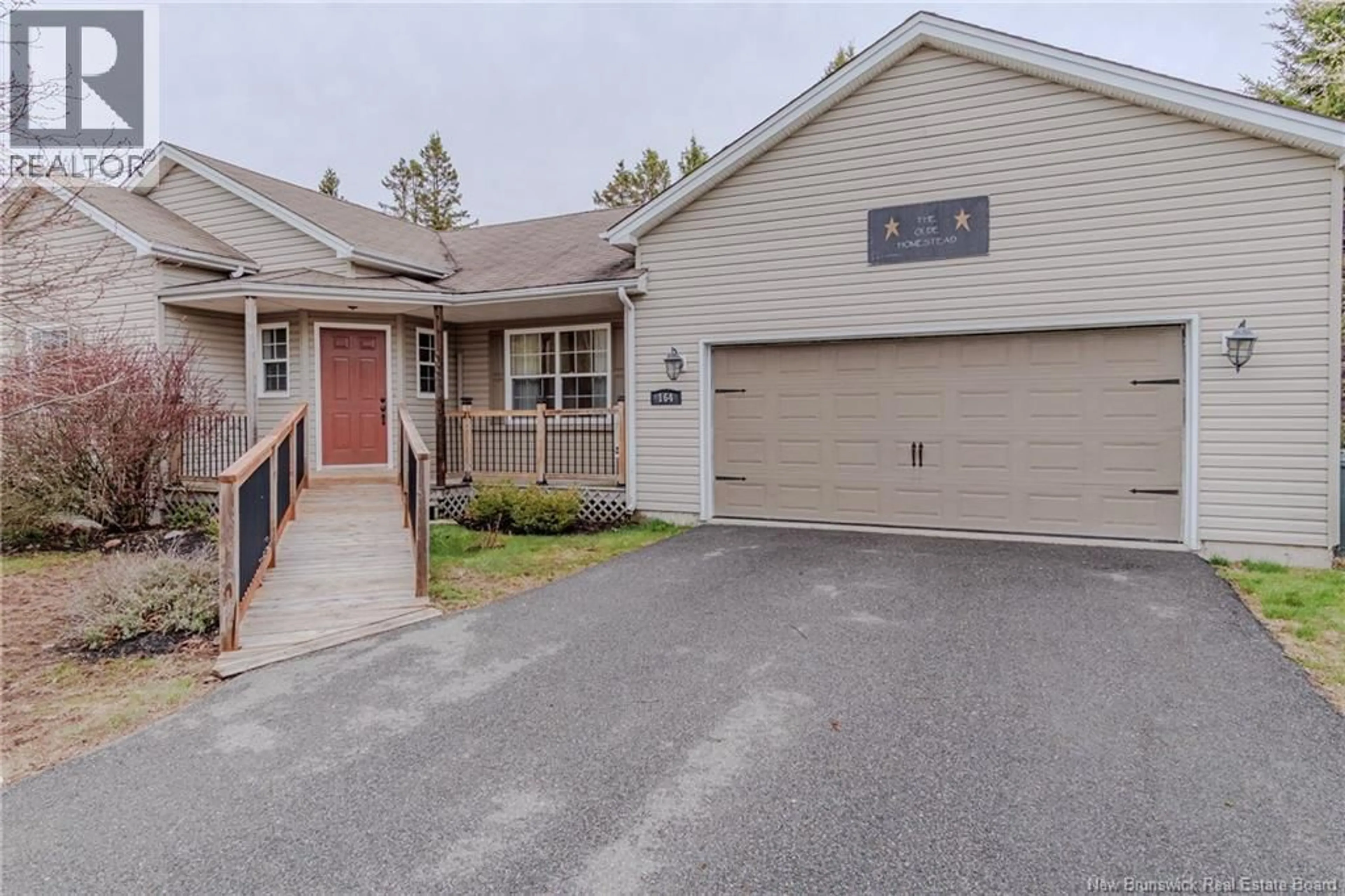 Indoor garage for 164 GONDOLA BOULEVARD, Quispamsis New Brunswick E2E6C2