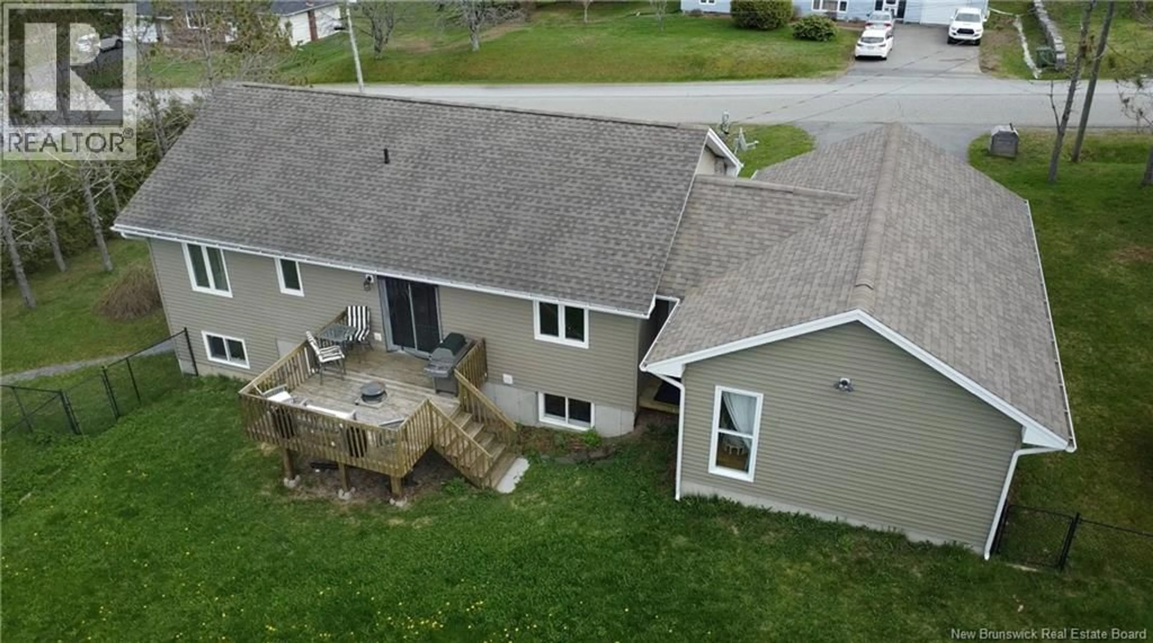 A pic from outside/outdoor area/front of a property/back of a property/a pic from drone, unknown for 7 MILLICAN DRIVE, Quispamsis New Brunswick E2E4V6