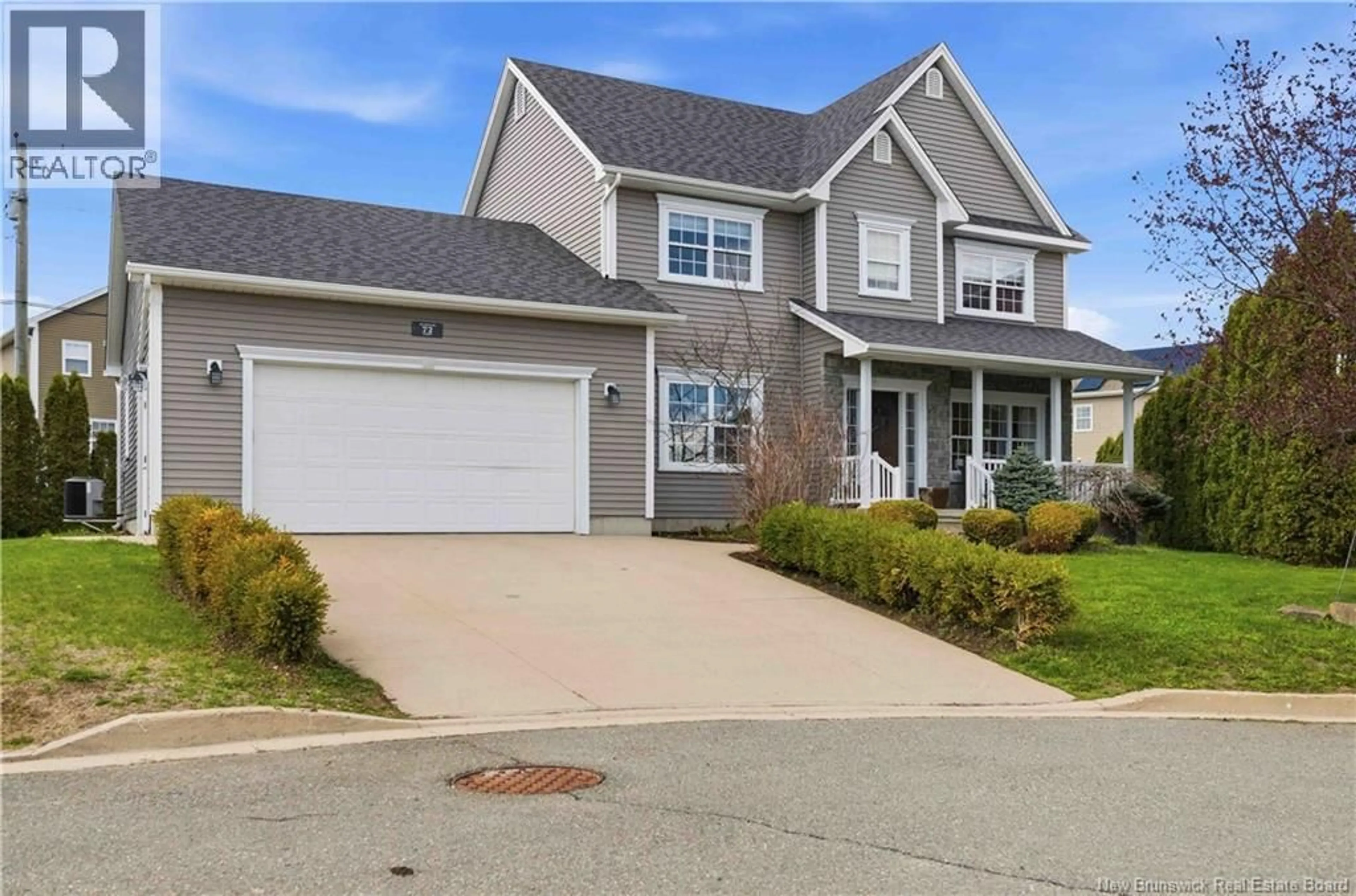 Home with vinyl exterior material, street for 72 JACKSTRAW COURT, Fredericton New Brunswick E3B0L3