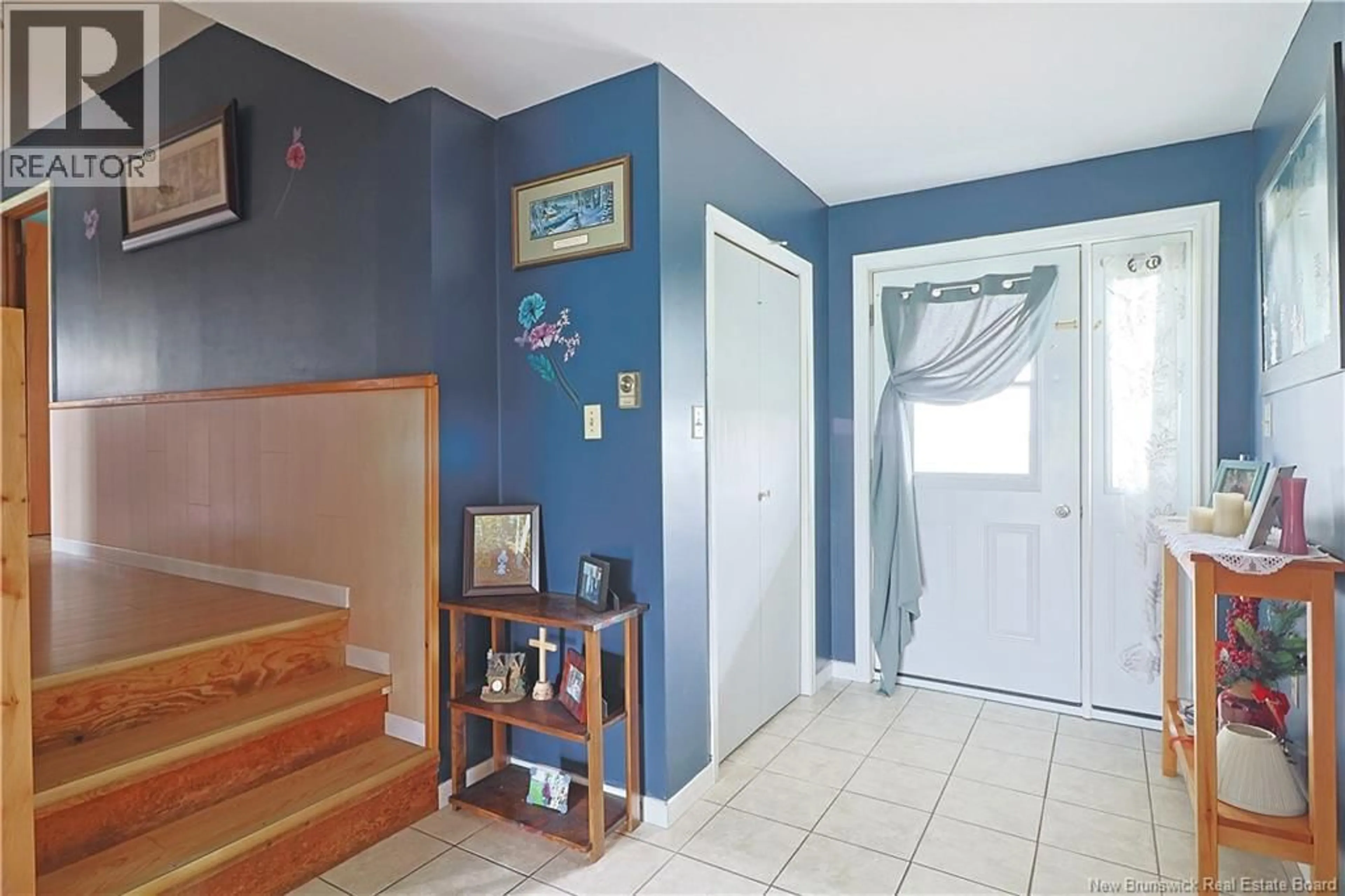 Indoor entryway for 989 ROUTE 605, Maple Ridge New Brunswick E6E1W7